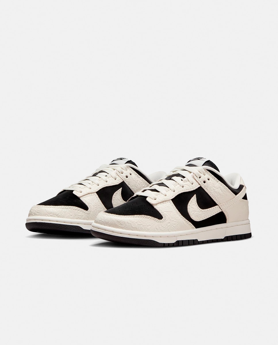 Wmns Dunk Low de Mulher Preto-3