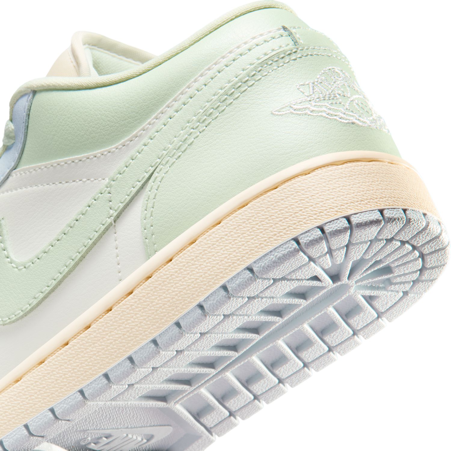Sapatilhas Casual de Homem WMNS Air 1 LOW Branco-11