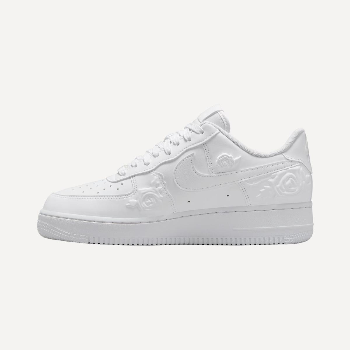 Sapatilhas Casual de Mulher WMNS Air Force 1 '07 Branco-6