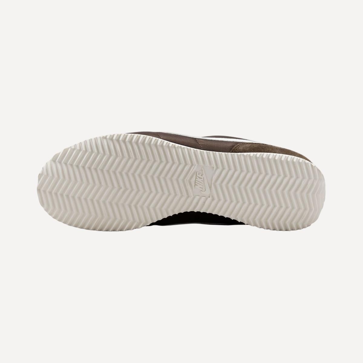 Sapatilhas Casual de Mulher Cortez Castanho-9
