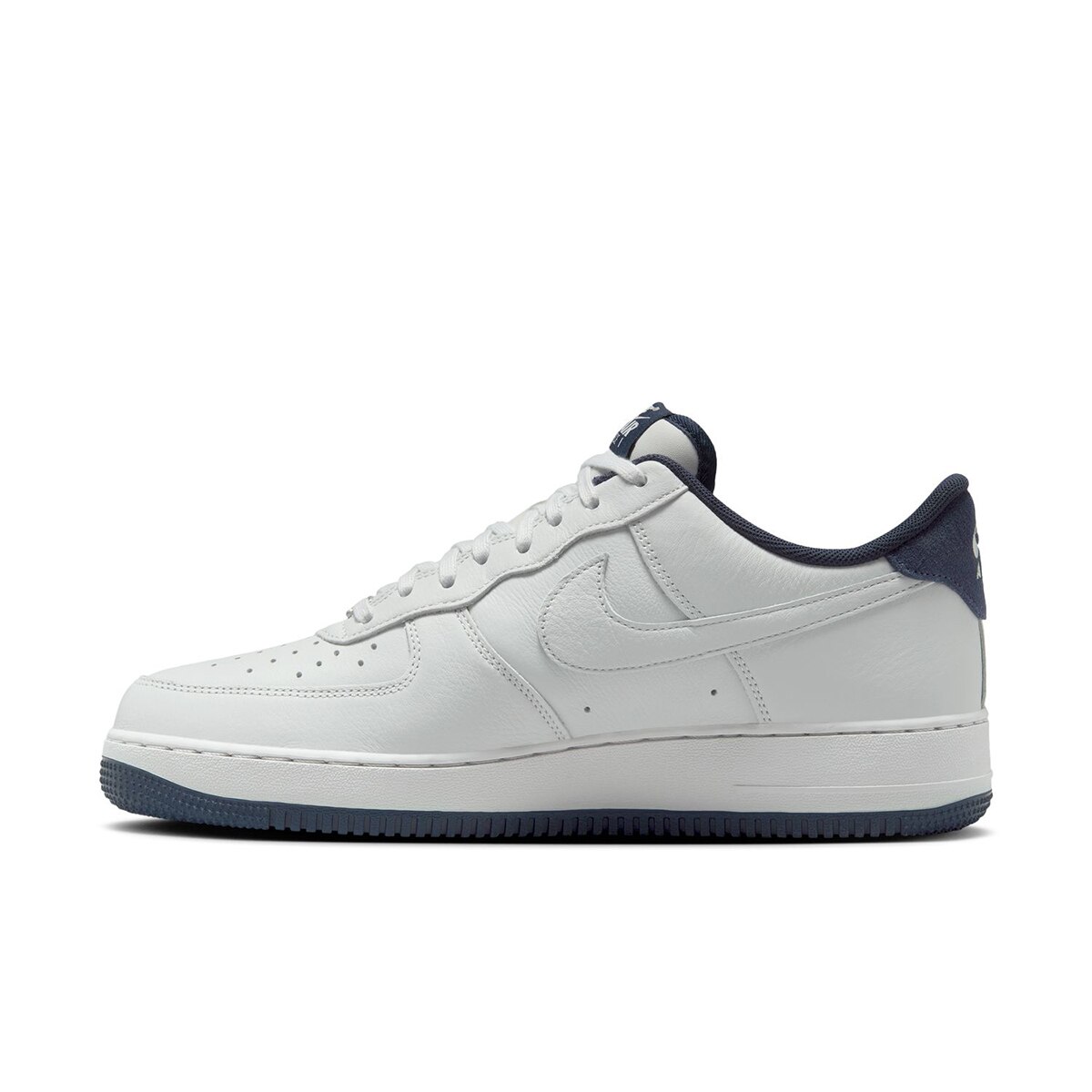 Sapatilhas Casual de Homem Air Force 1 '07 LV8 4