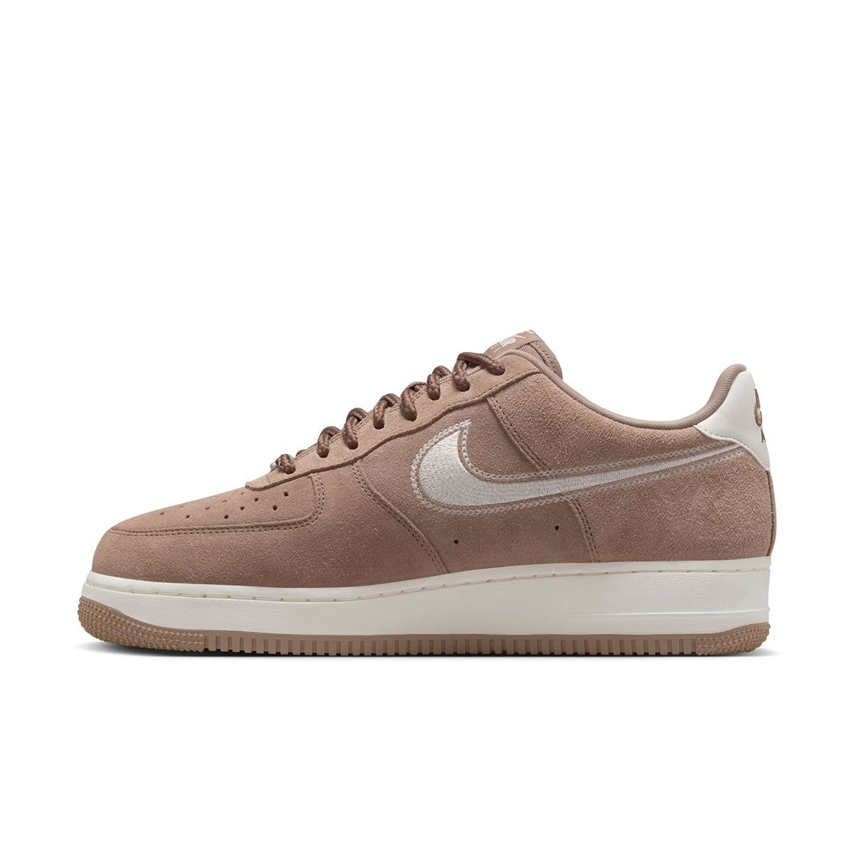 Sapatilhas Casual de Homem Air Force 1 '07 LV8 Castanho-4