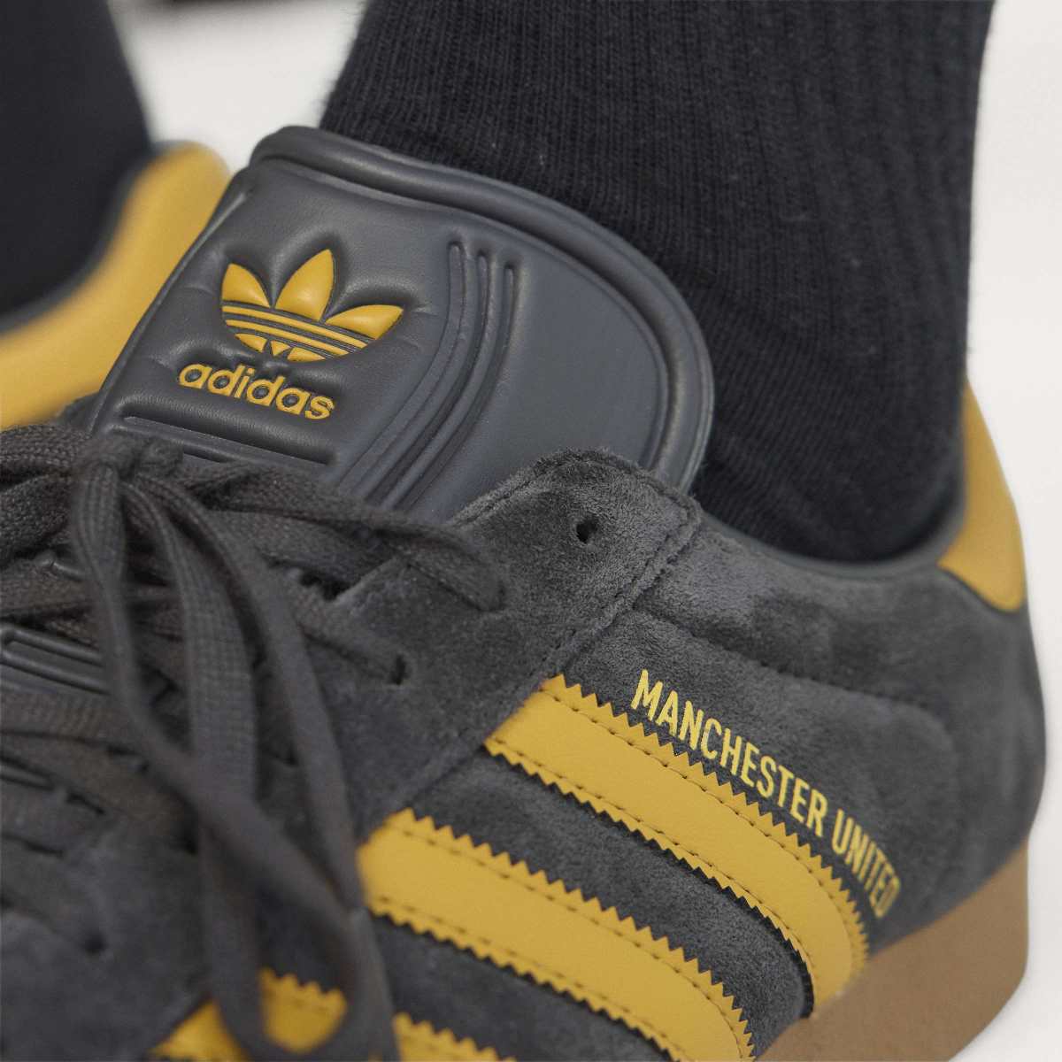Sapatilhas Casual de Homem Gazelle Manchester United Preto-19
