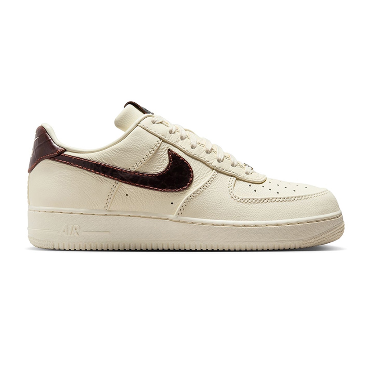 Imagem 0 de Sapatilhas Casual de Homem Air Force 1 '07