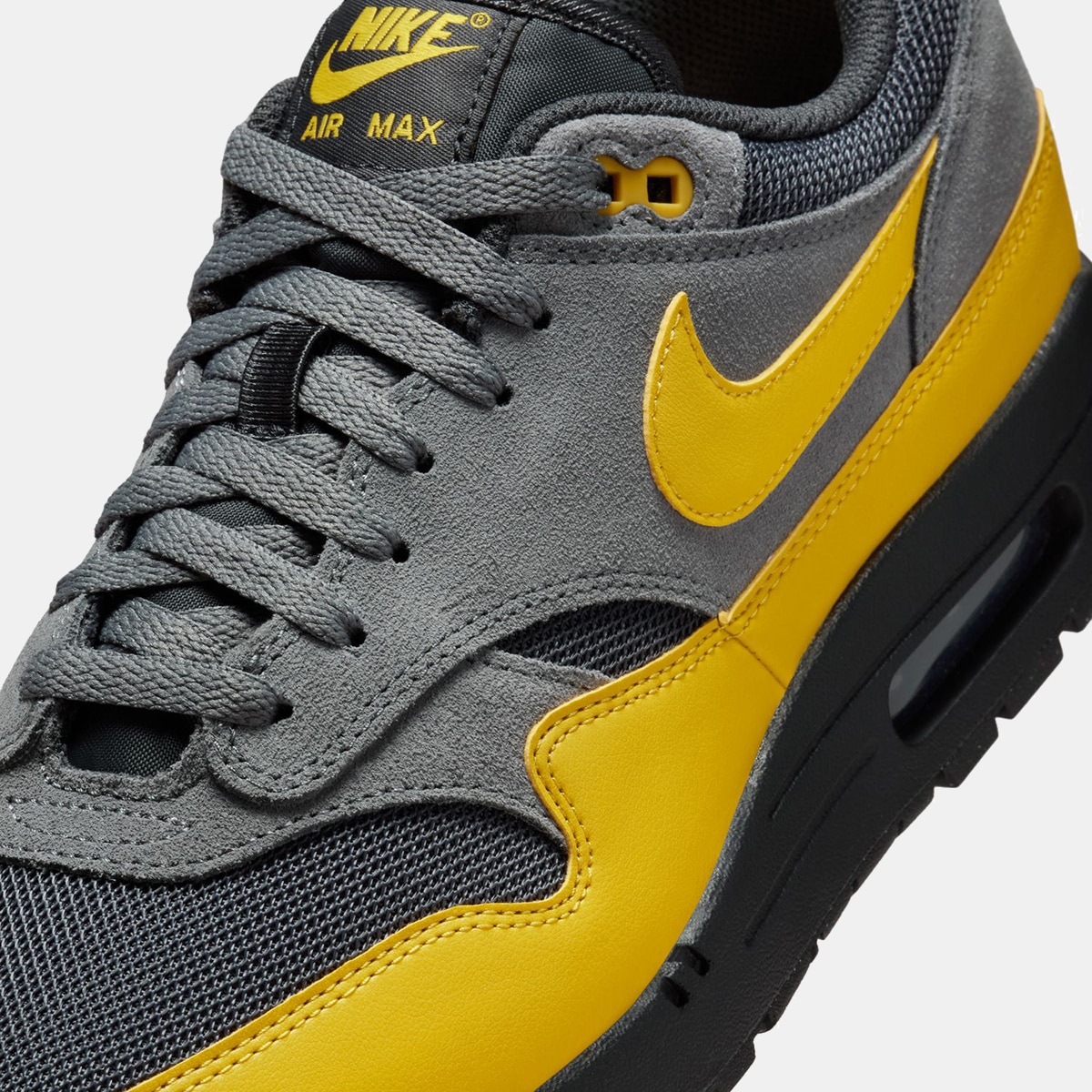 Sapatilhas Casual de Homem Air Max 1 ESS Preto-9