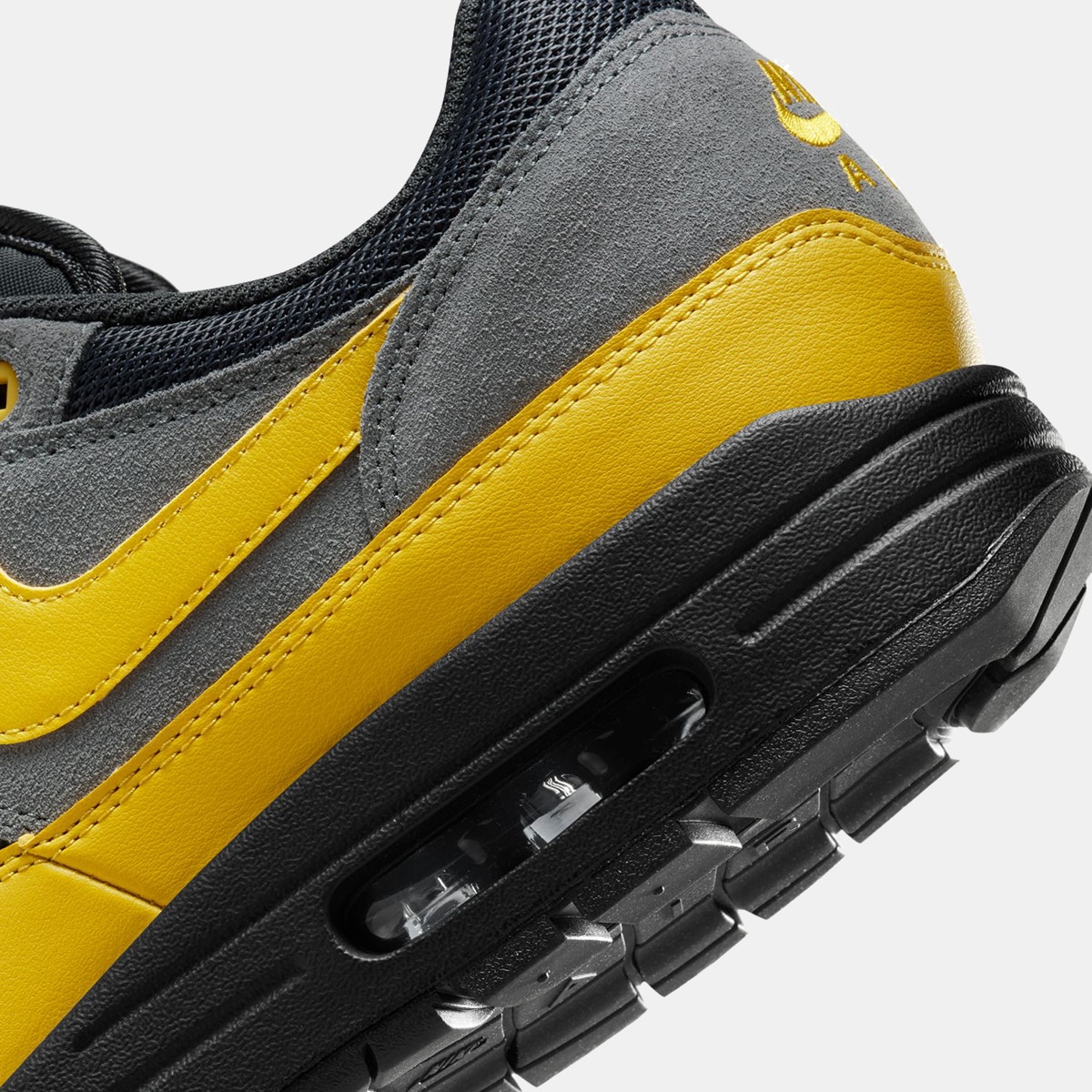 Sapatilhas Casual de Homem Air Max 1 ESS Preto-10