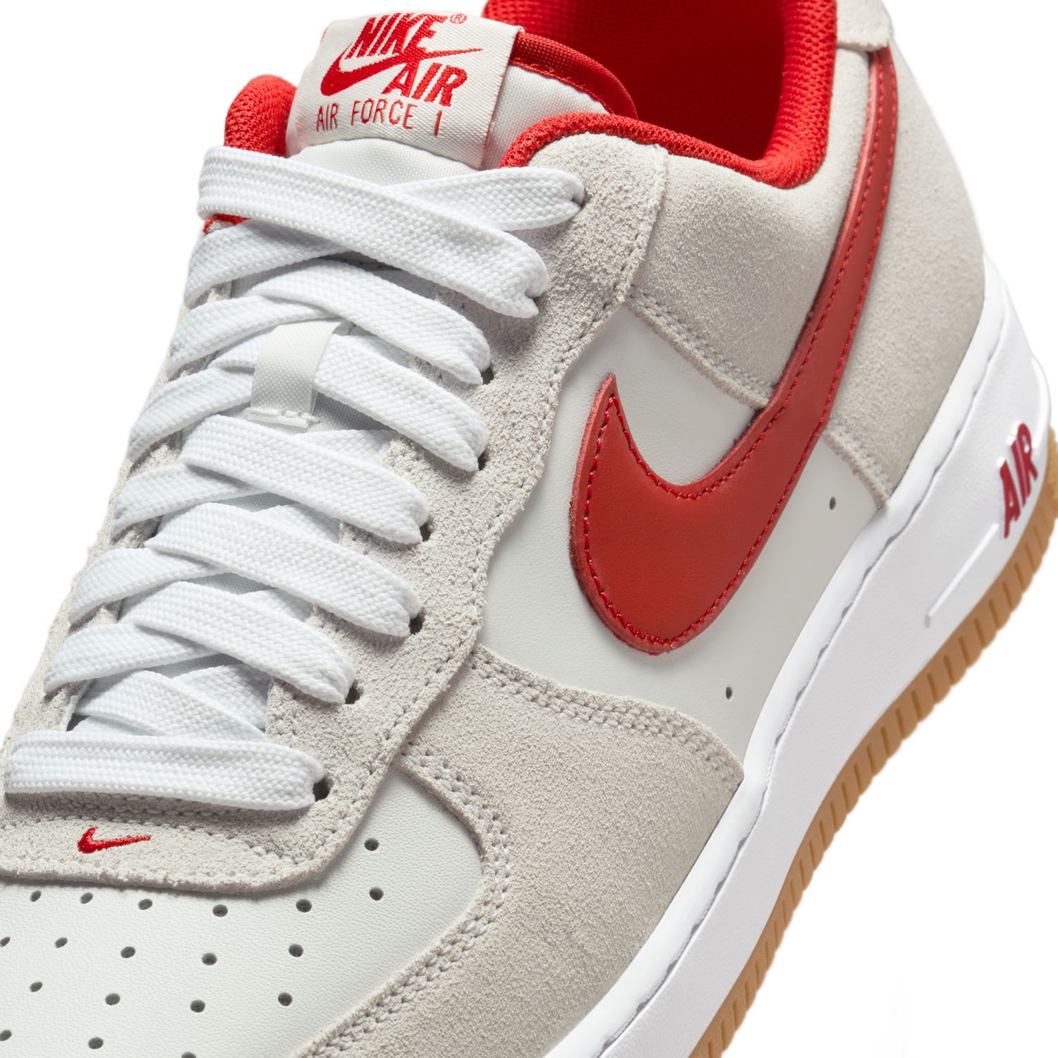 Sapatilhas Casual de Homem Air Force 1 '07 LV8 Branco-10