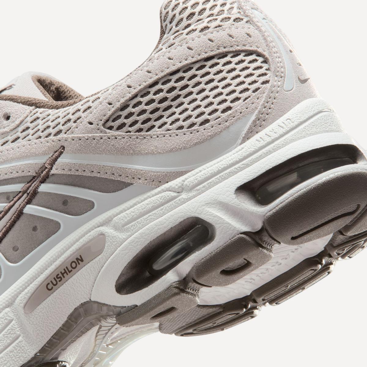 Sapatilhas Air Max Moto 2K de Homem Branco / Cinzento-11