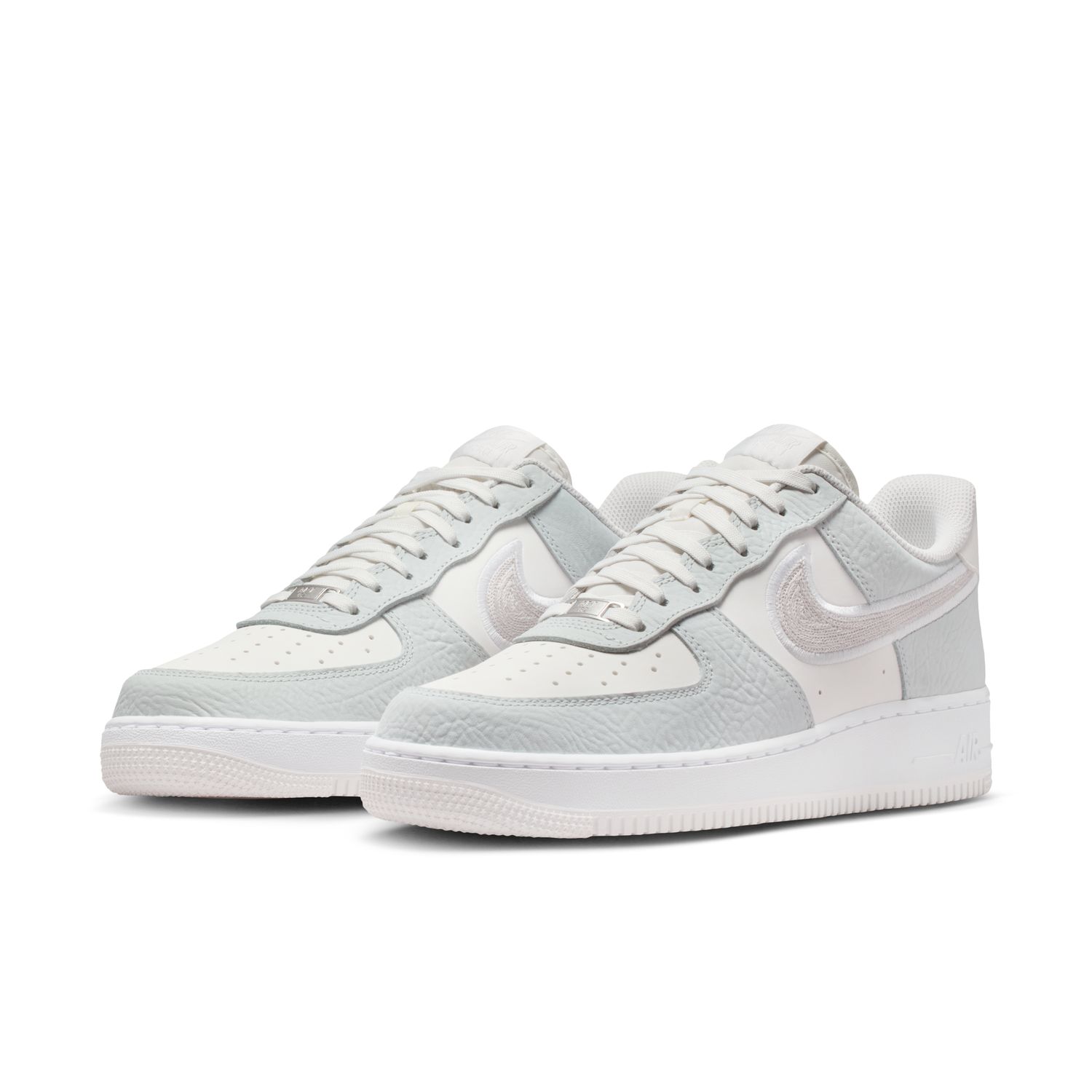 Sapatilhas Casual de Homem Air Force 1 '07 LV8 Branco-3