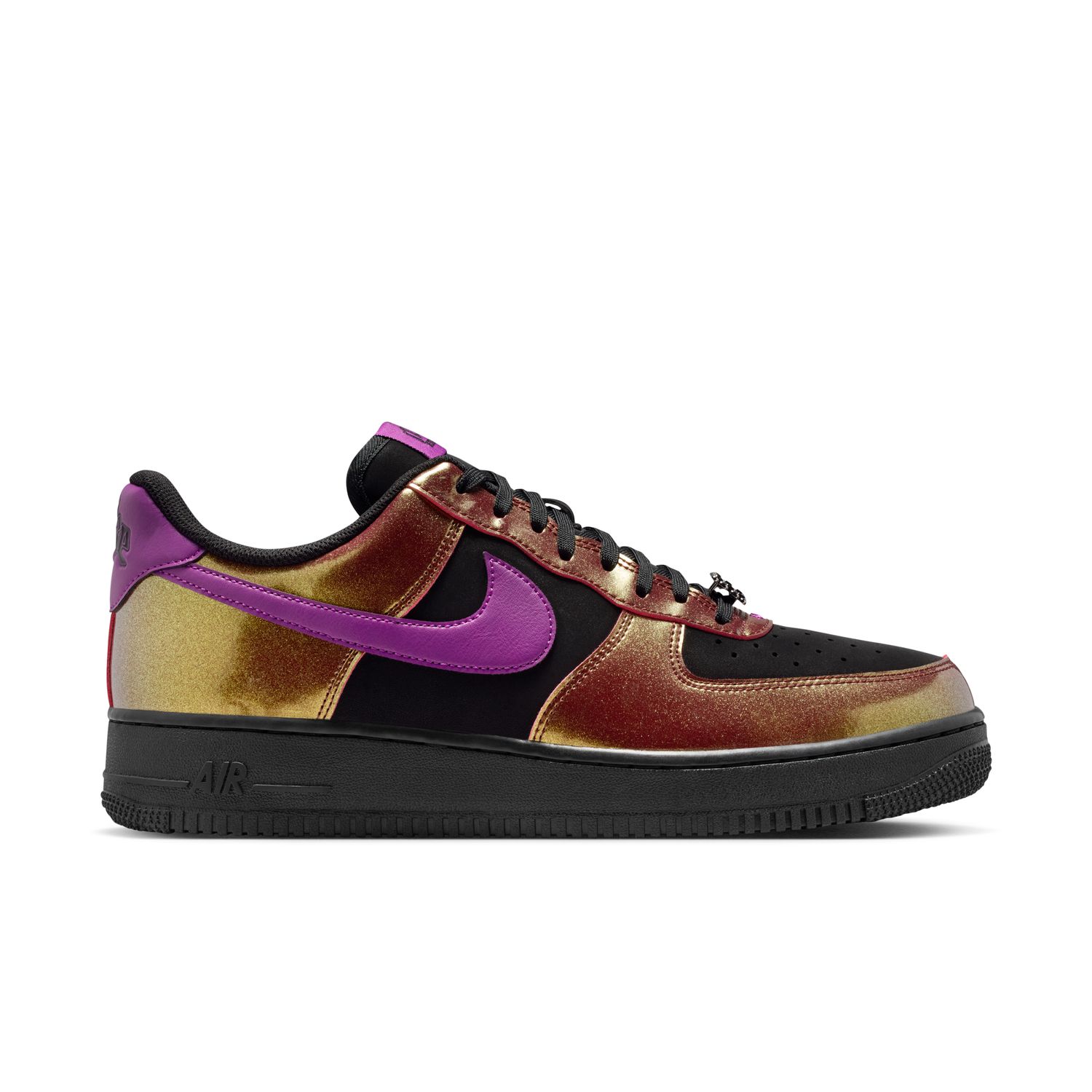 Imagem 0 de Sapatilhas Casual de Homem AIR FORCE 1 '07 LV8 Nike