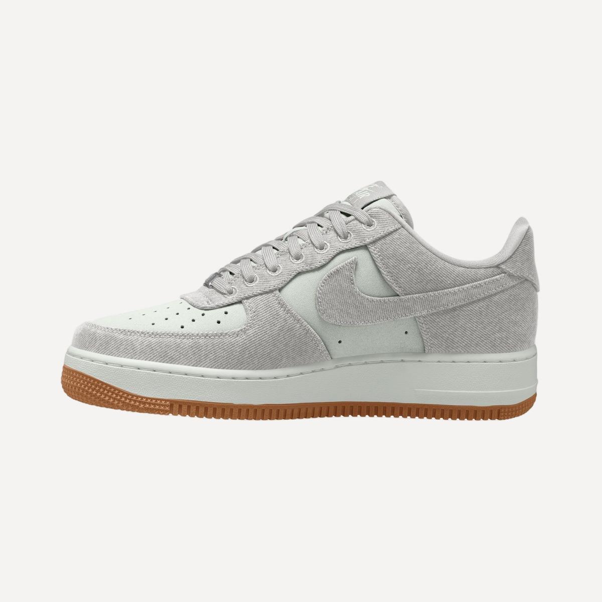 Sapatilhas Casual de Homem Air Force 1 '07 LV8 Preto-2