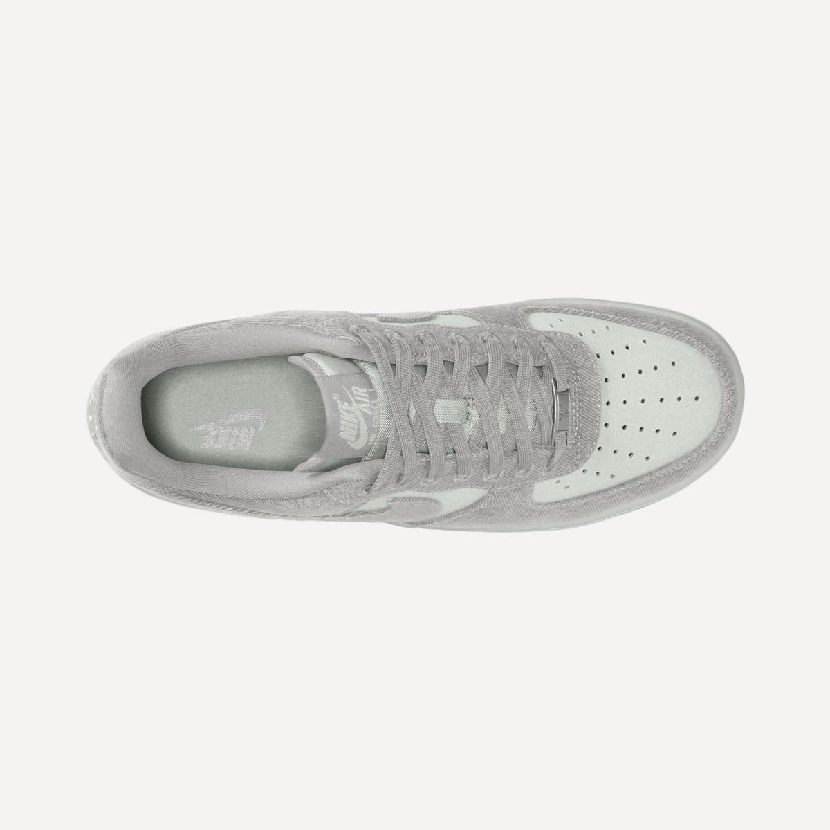 Sapatilhas Casual de Homem Air Force 1 '07 LV8 Preto-3