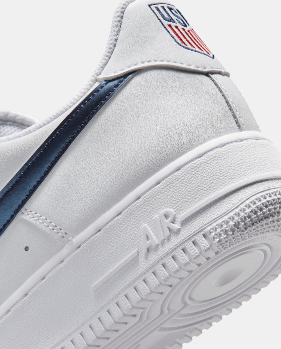 Sapatilhas Casual de Homem Air Force 1 '07 LV8 Branco-8
