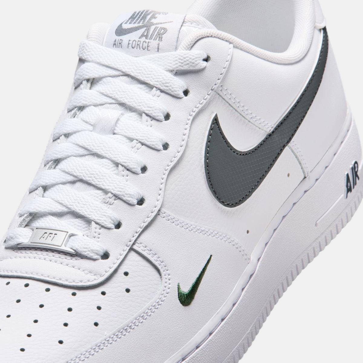 Sapatilhas Casual de Homem Air Force 1 07' Tech Ess Nike Preto-10