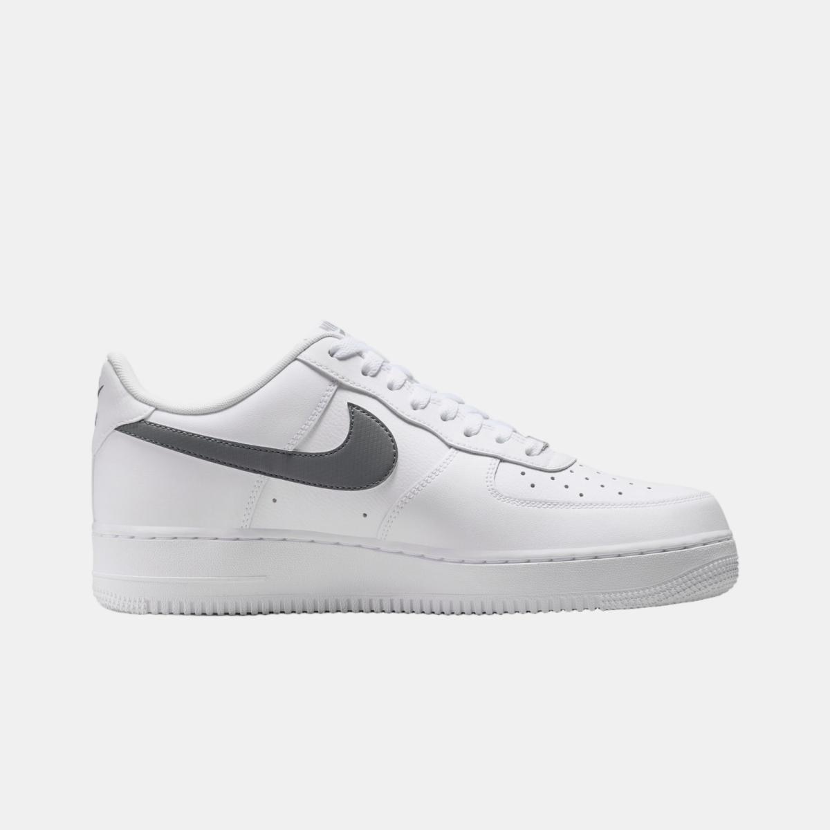 Sapatilhas Casual de Homem Air Force 1 07' Tech Ess Nike Preto-11