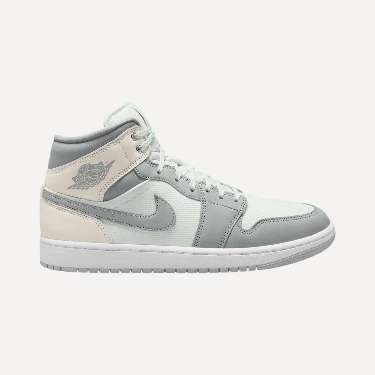 Imagem 0 de Sapatilhas Casual de Homem Air Jordan 1 MID SE