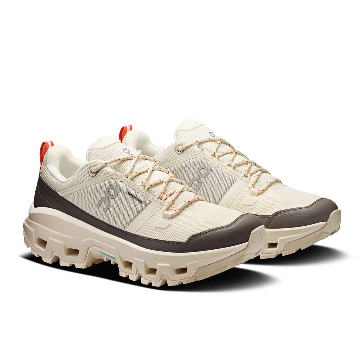Imagen 2 de Zapatilla de mujer Cloudrock Low WP On - Blanco Blanco
