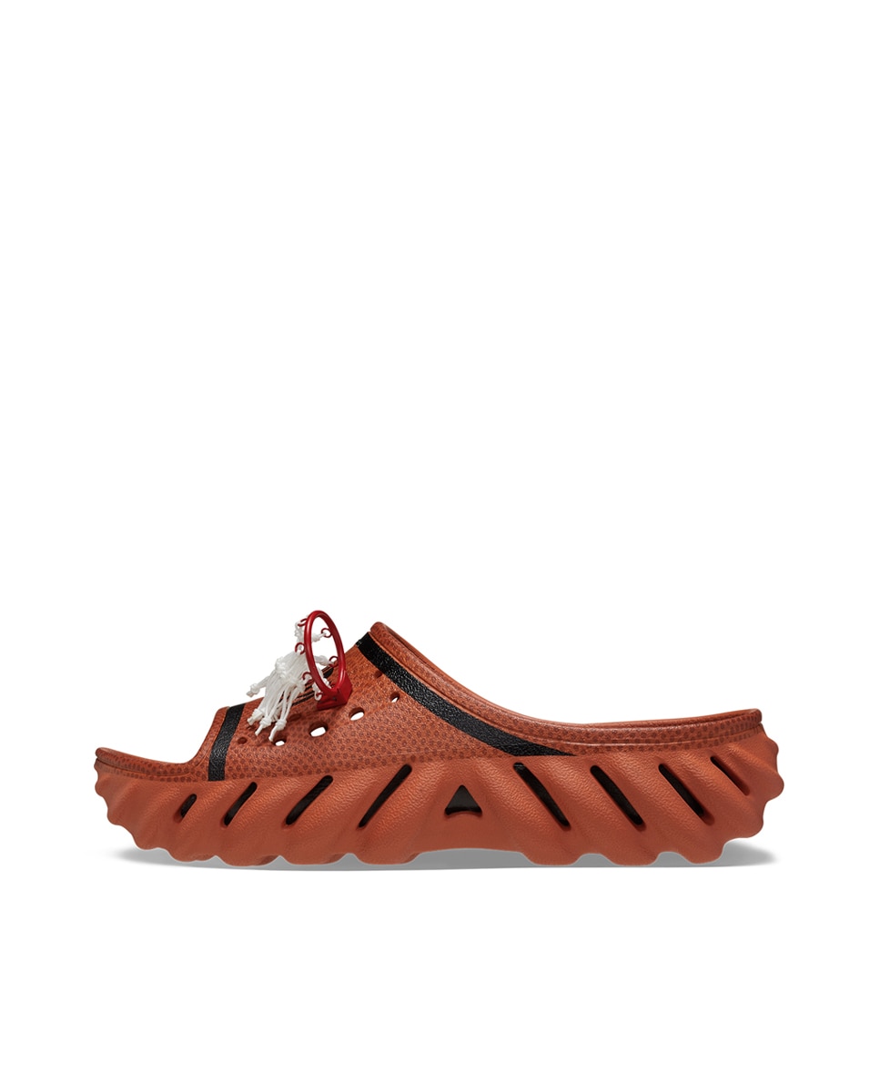Imagen 4 de Crocs NBA Echo Slide para hombre y mujer - Multicolor Multicolor