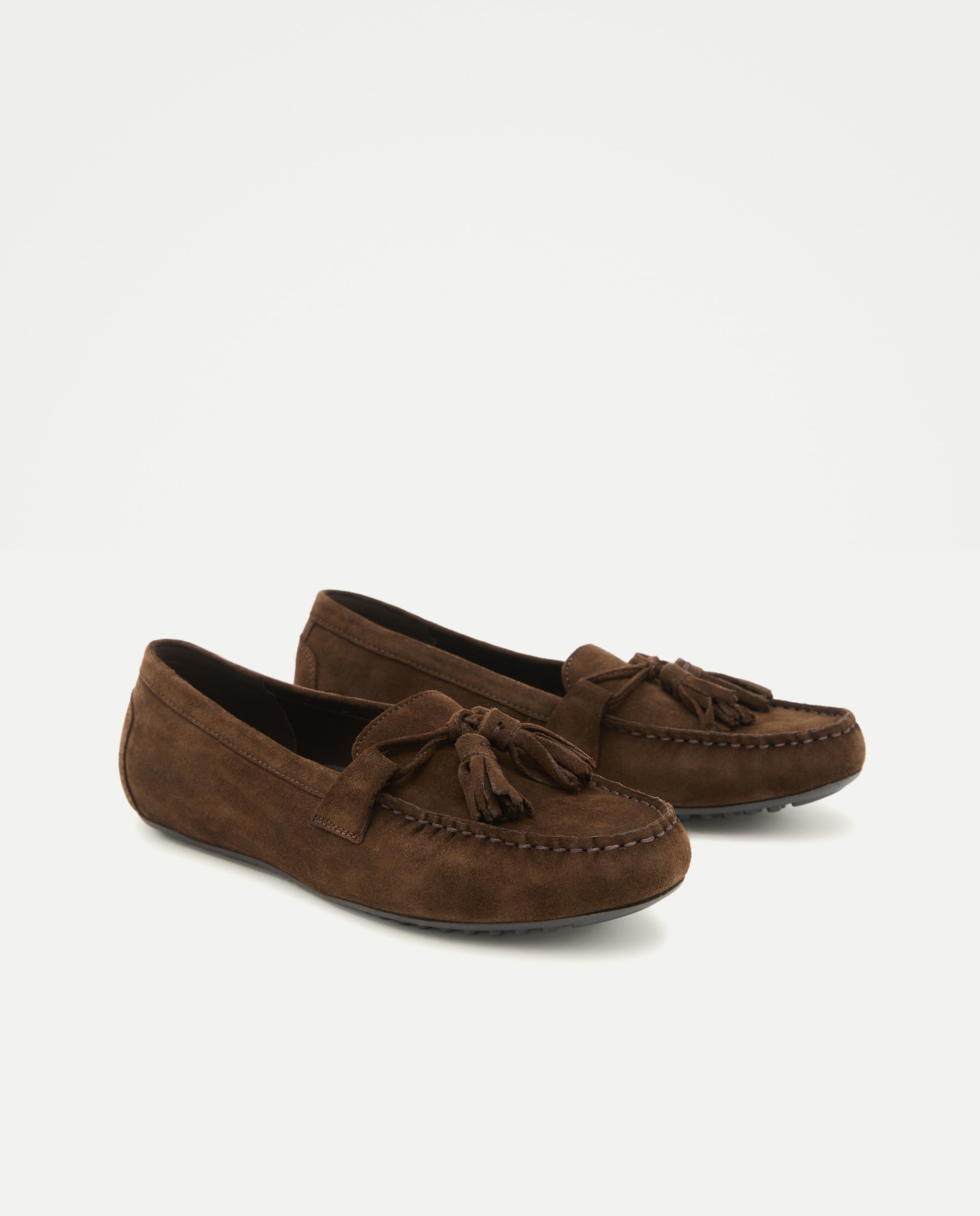 Mocassins de Camurça com Borlas Castanho-2