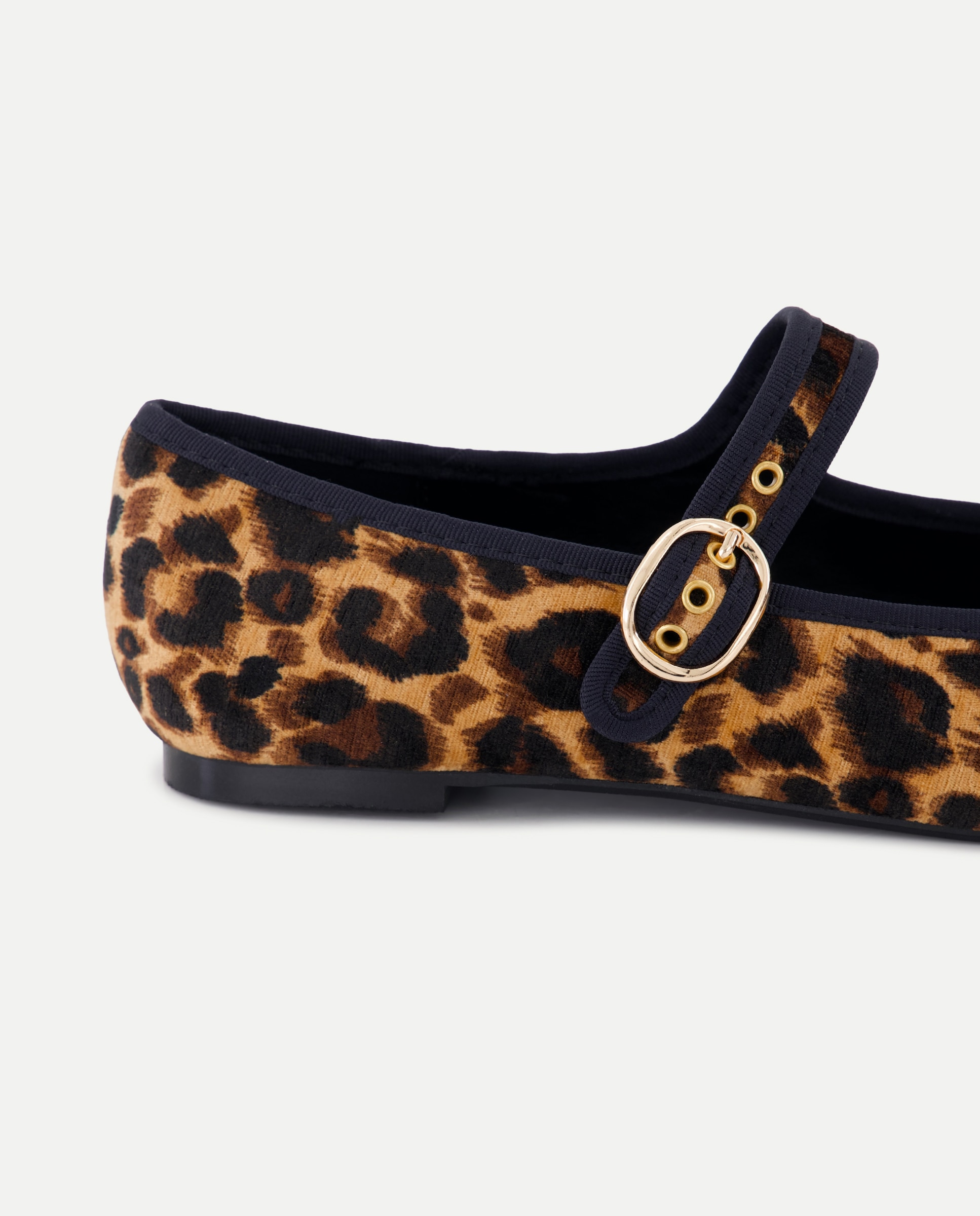 Sapatos de Presilha em Veludo com Animal Print Preto-5