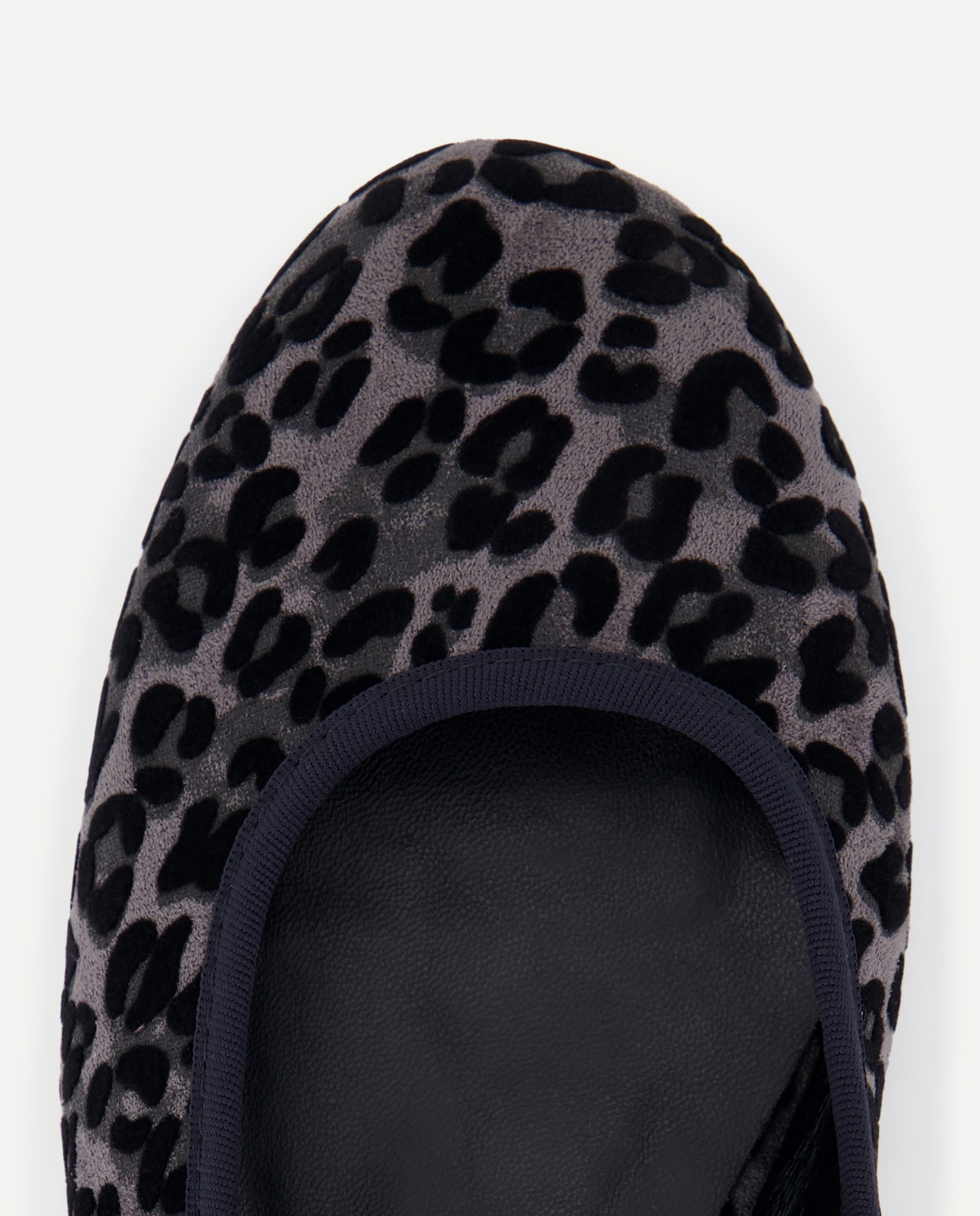 Sapatos de Presilha em Veludo com Animal Print Preto-4