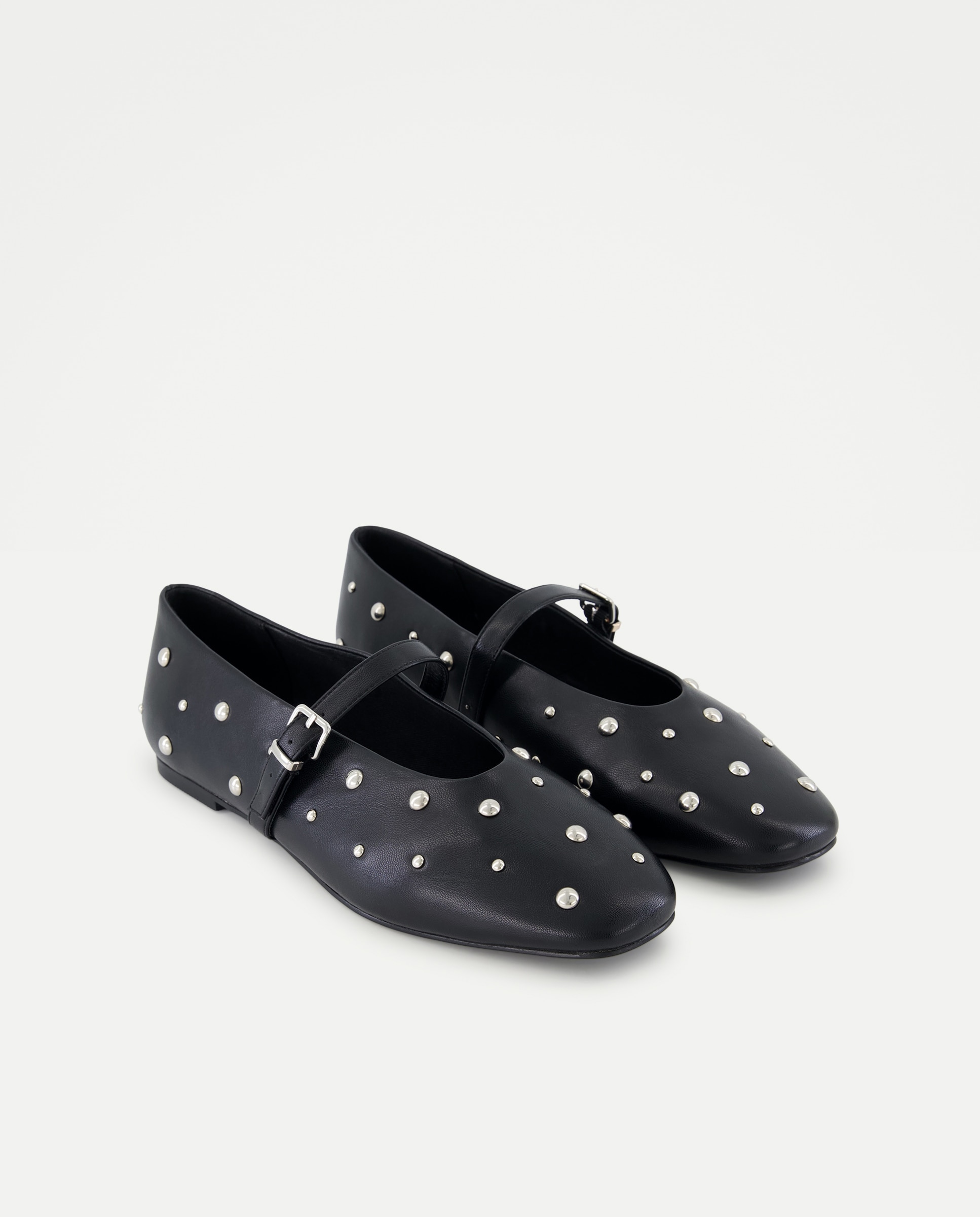 Sapatos de Presilha com Tachas Prateadas Preto-2