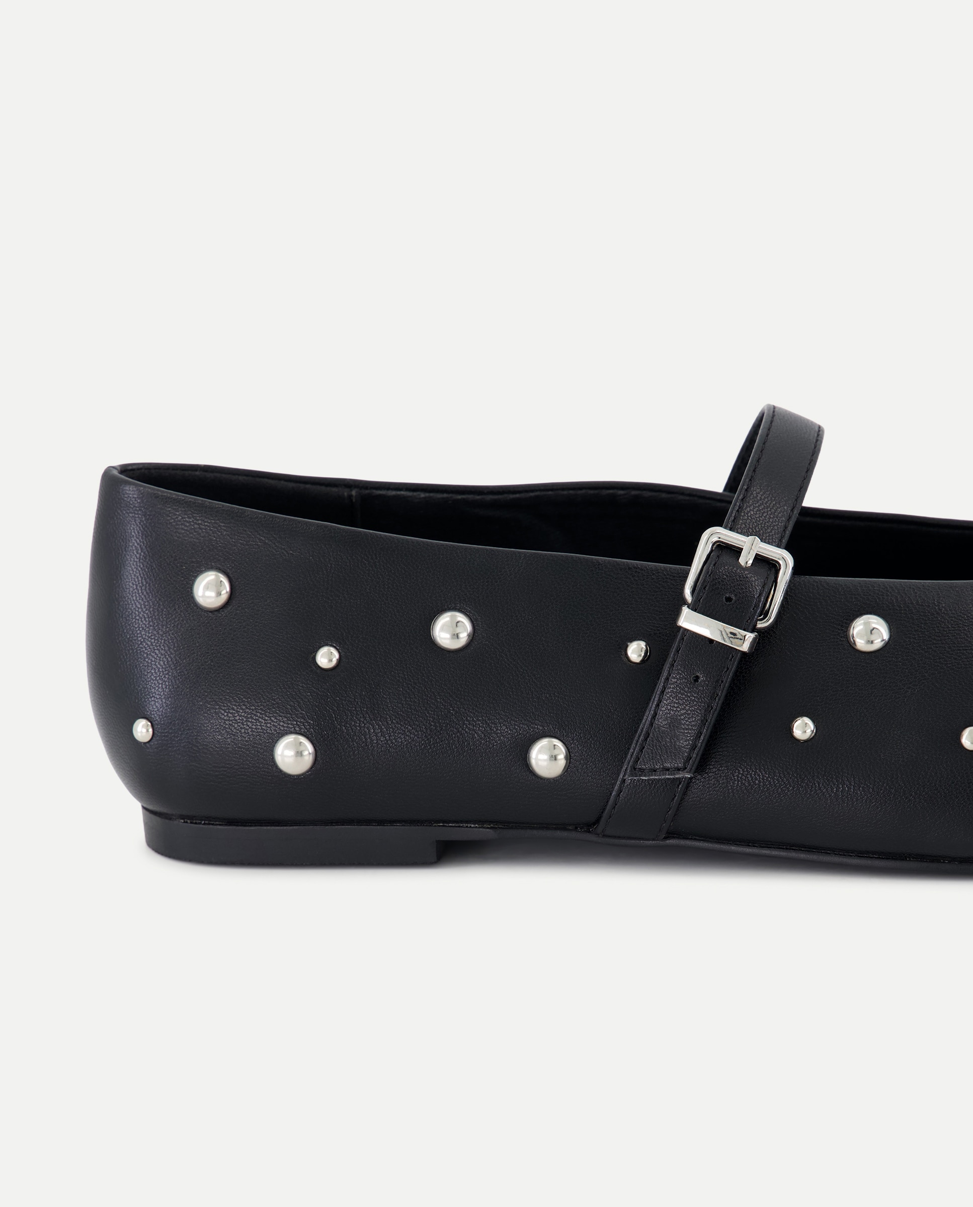 Sapatos de Presilha com Tachas Prateadas Preto-5