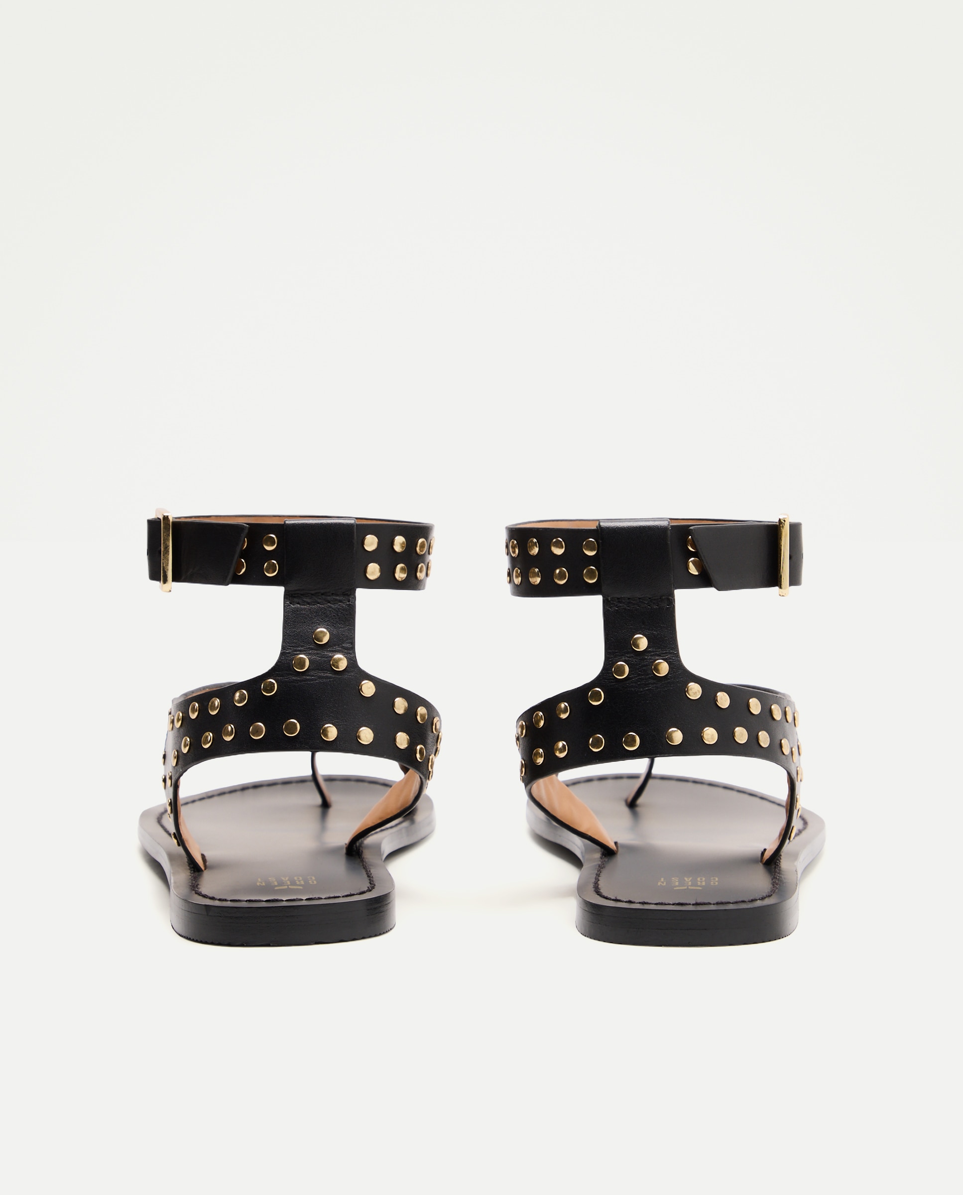 Sandálias Rasas em Pele com Tachas Preto-3