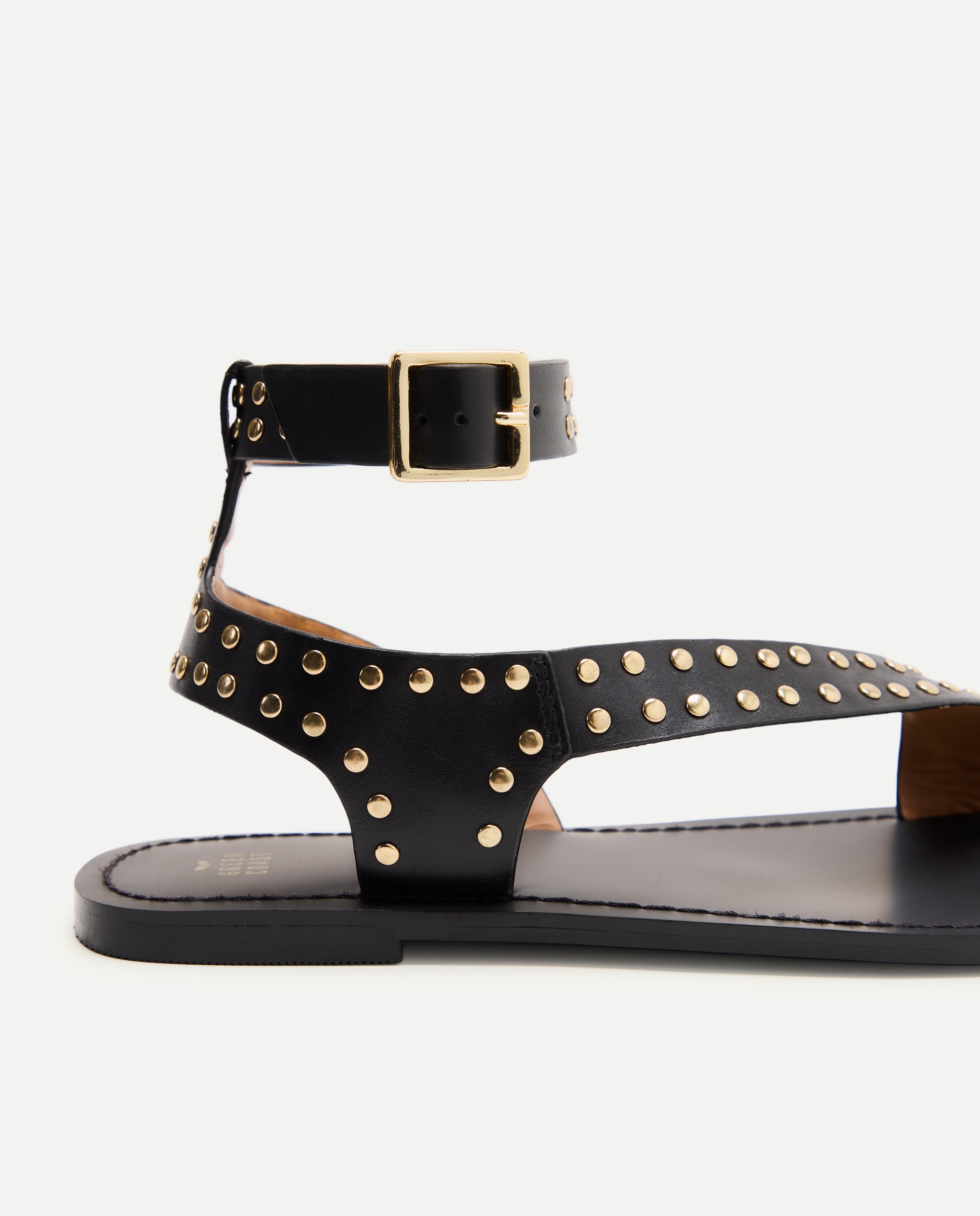 Sandálias Rasas em Pele com Tachas Preto-5