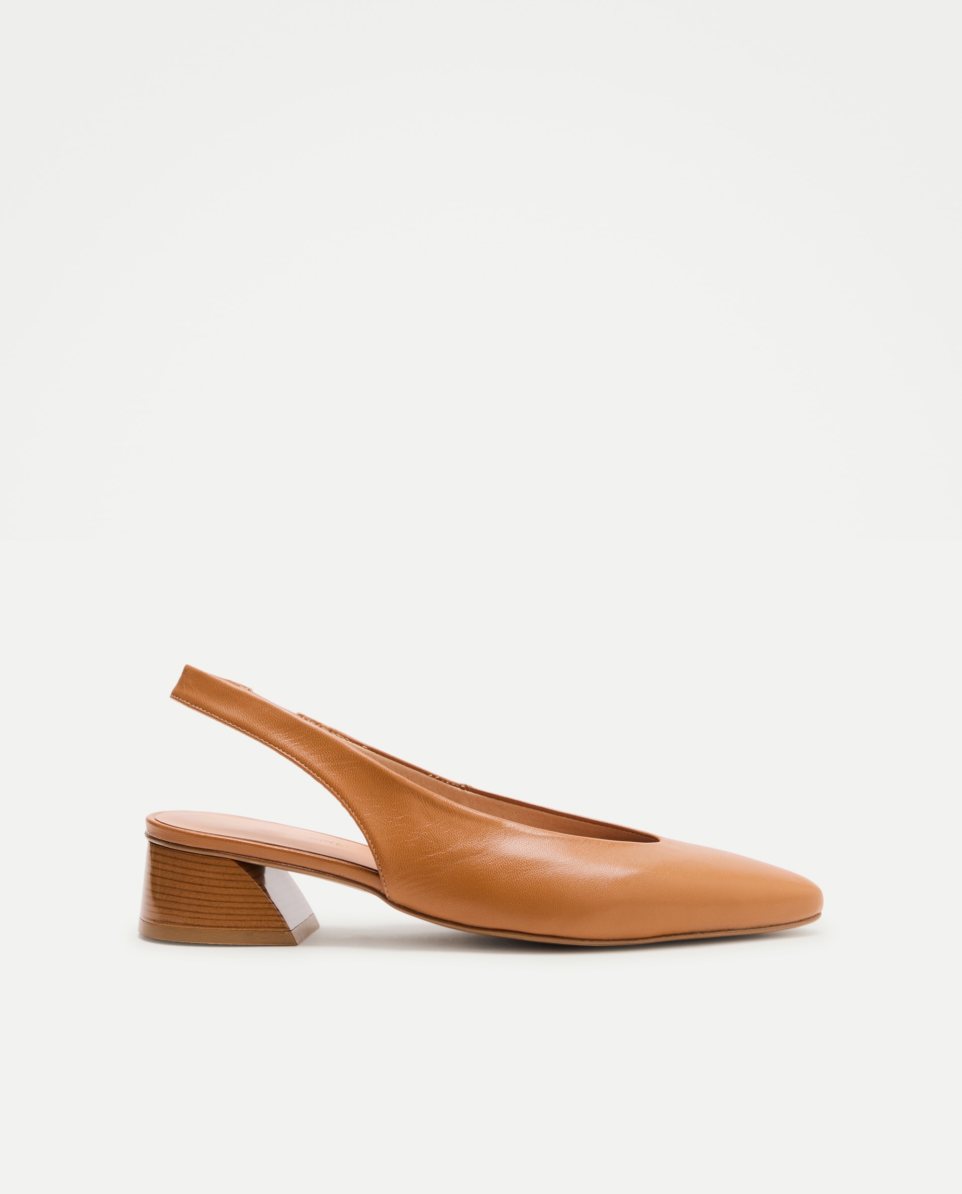 Imagem 0 de Sapatos com Tacão Tipo Mules sem Forro