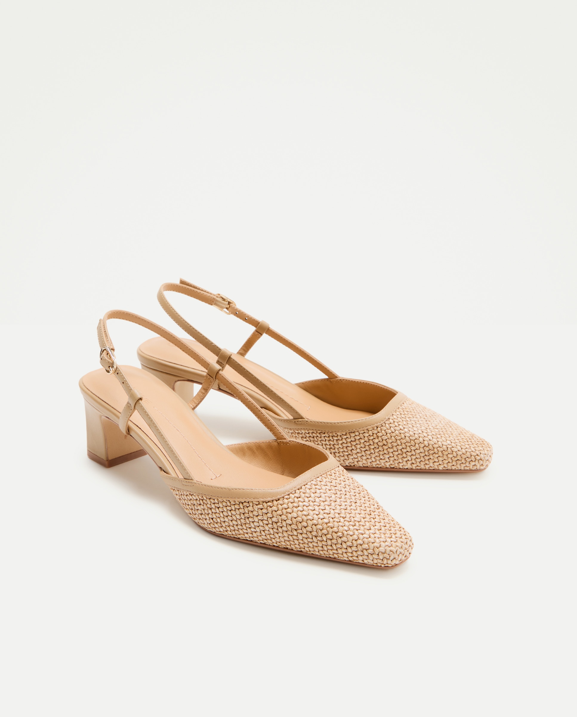 Sapatos de Salto Tipo Mules com Vime Bege-2