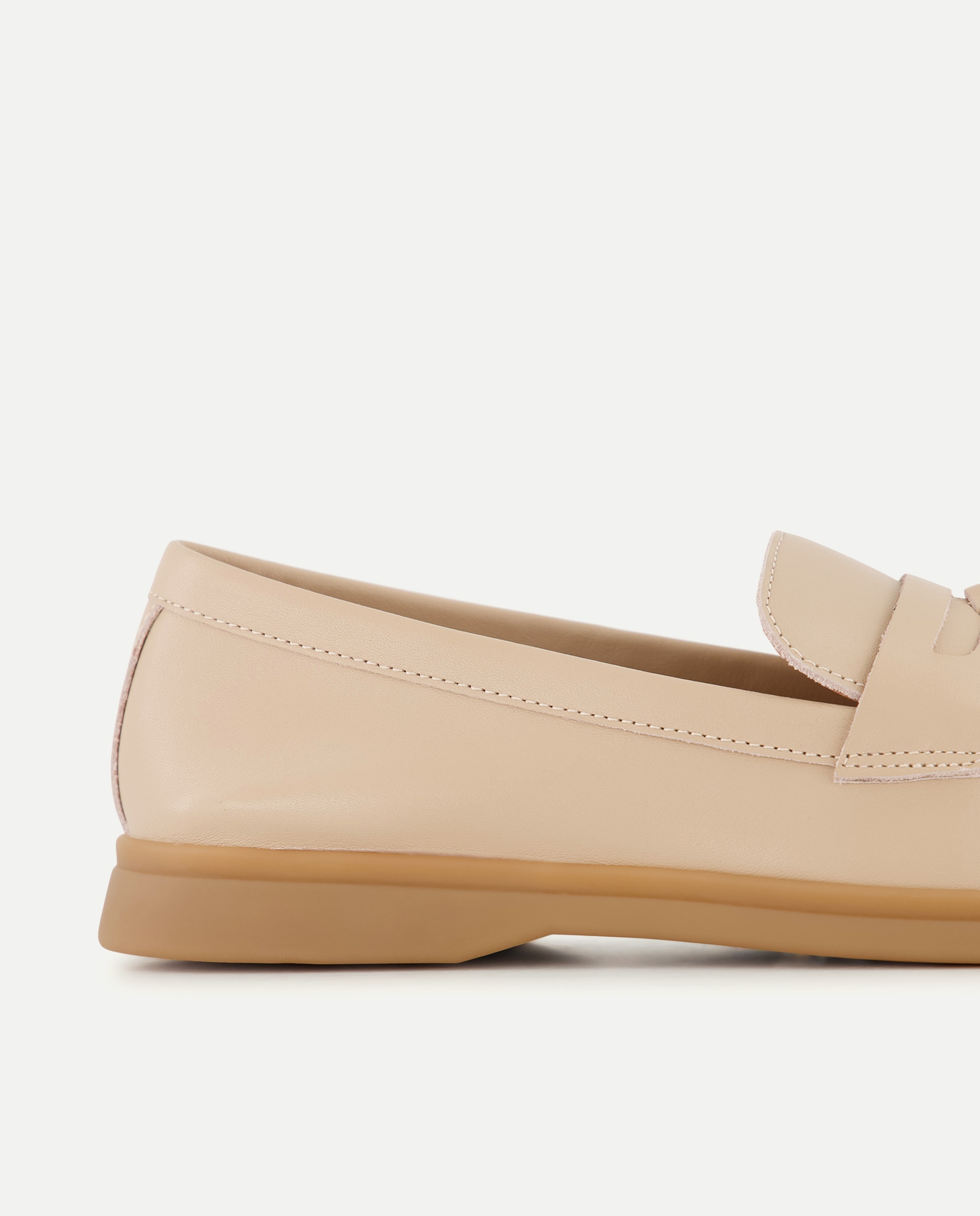Sapatos Rasos Tipo Mocassins com Borla Bege-5
