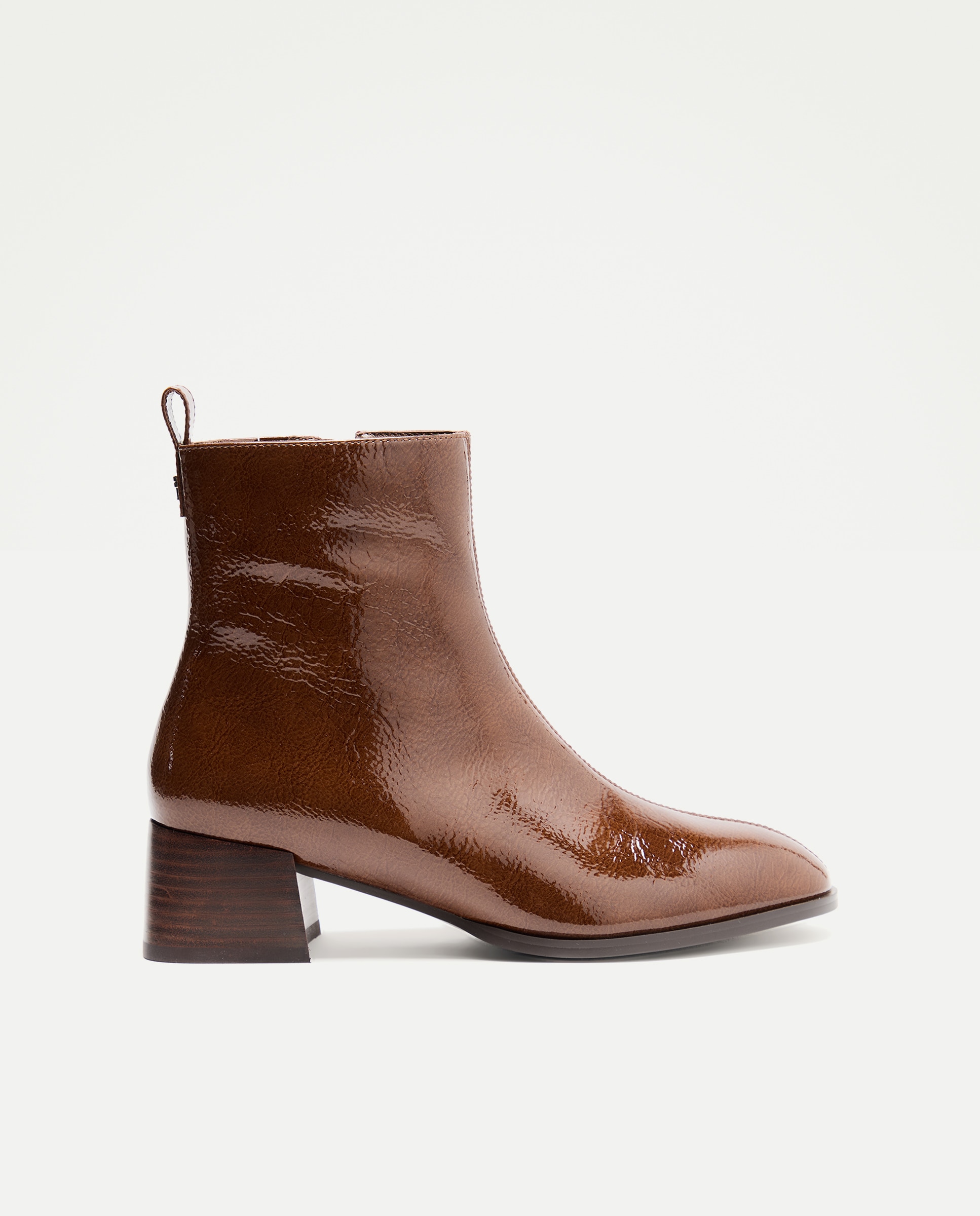 Botins Lisos de Tacão com Verniz Castanho-1