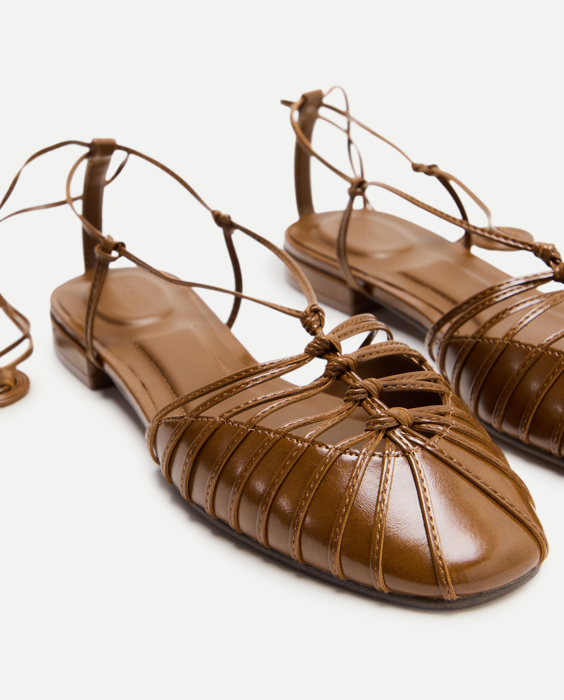 Sapatos Rasos com Nós 560 Azeitona-5