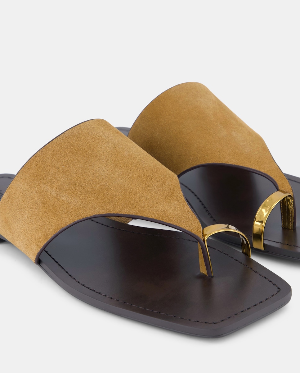 Sandálias Rasas em Pele Castanho-5