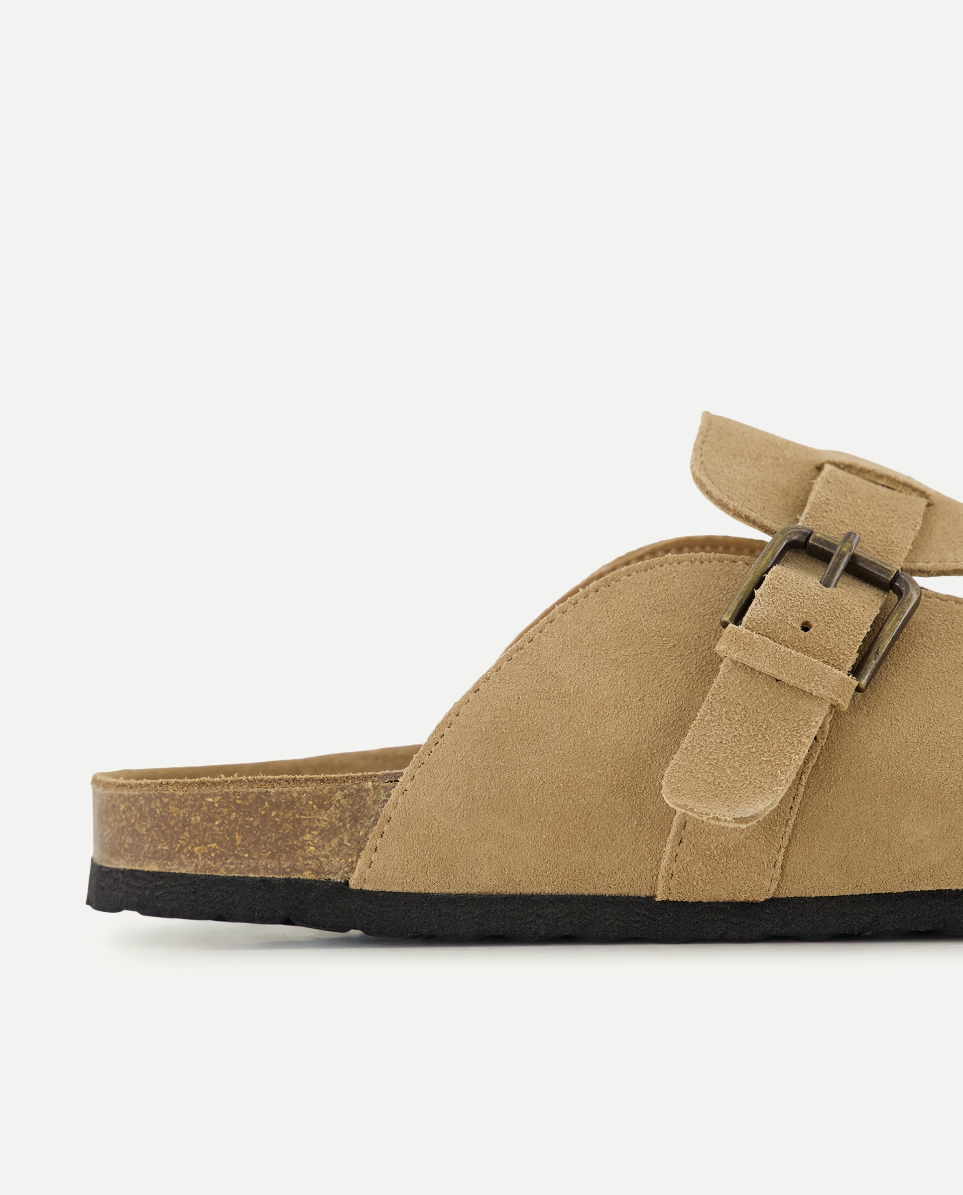 Socas em Pele com Fivela 730 Camel-5