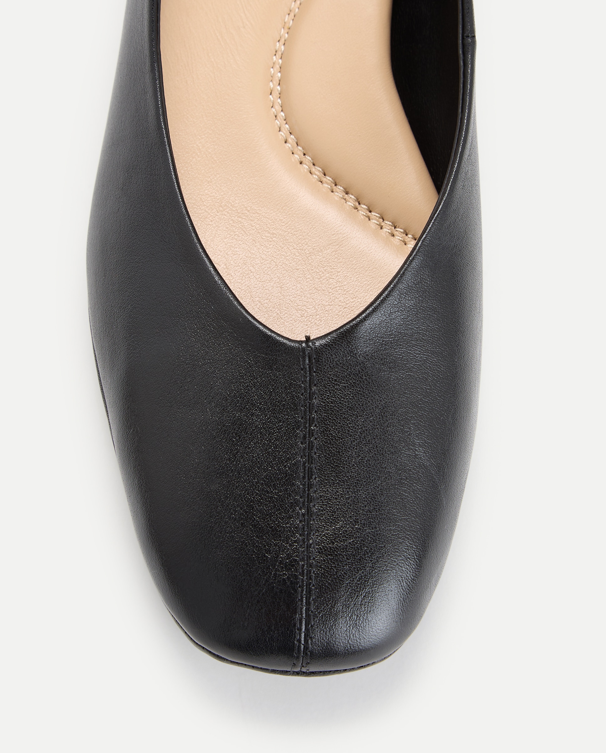 Sapatos de Salto Preto-5