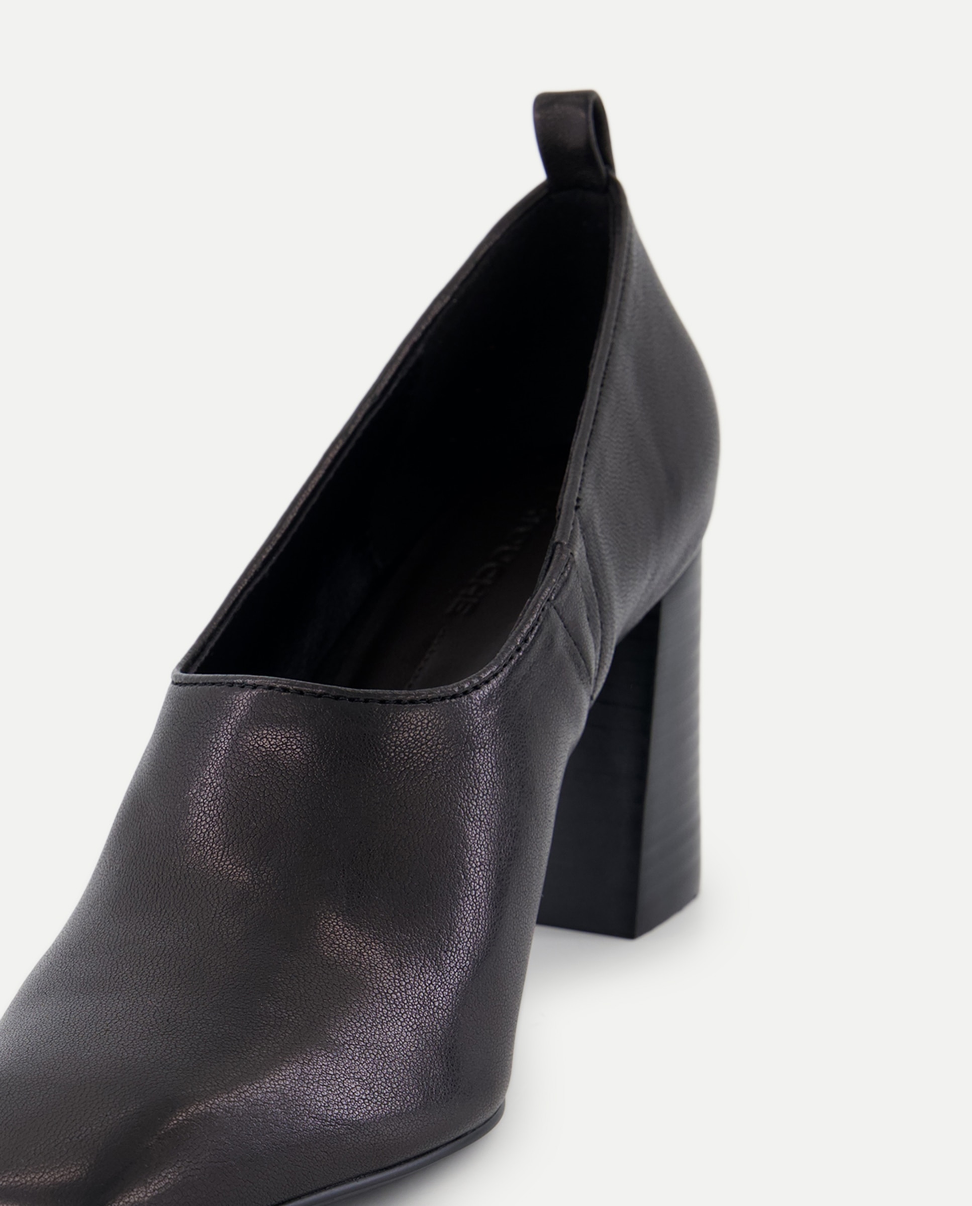 Imagen 5 de Zapato de mujer con tacón hueco subido modern - Latouche - Negro Negro