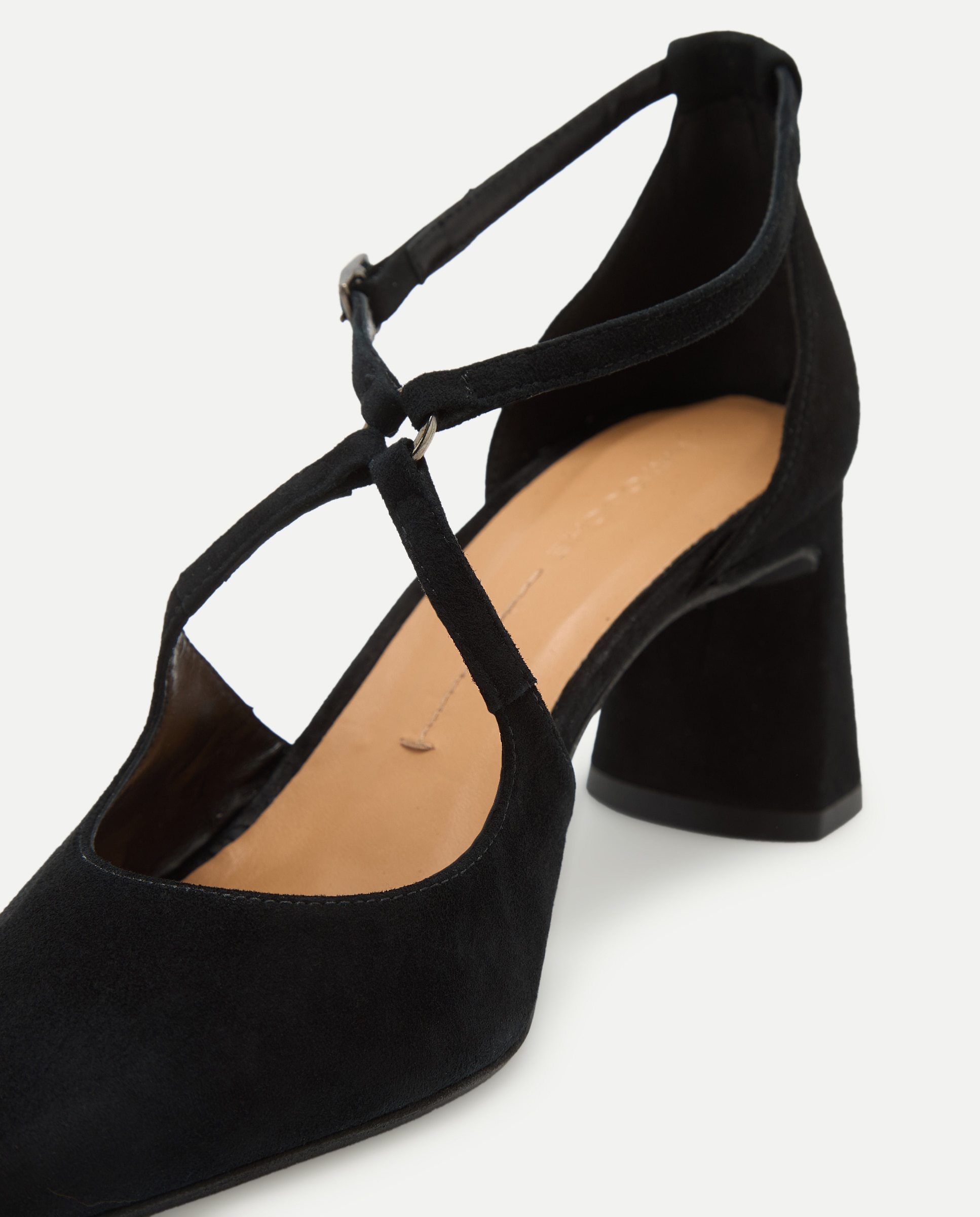 Sapatos de Salto com Peça Metálica Central Preto-5