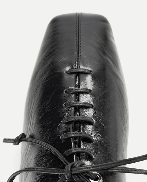 Imagem 0 de Sapatos Rasos Tipo Ciclista
