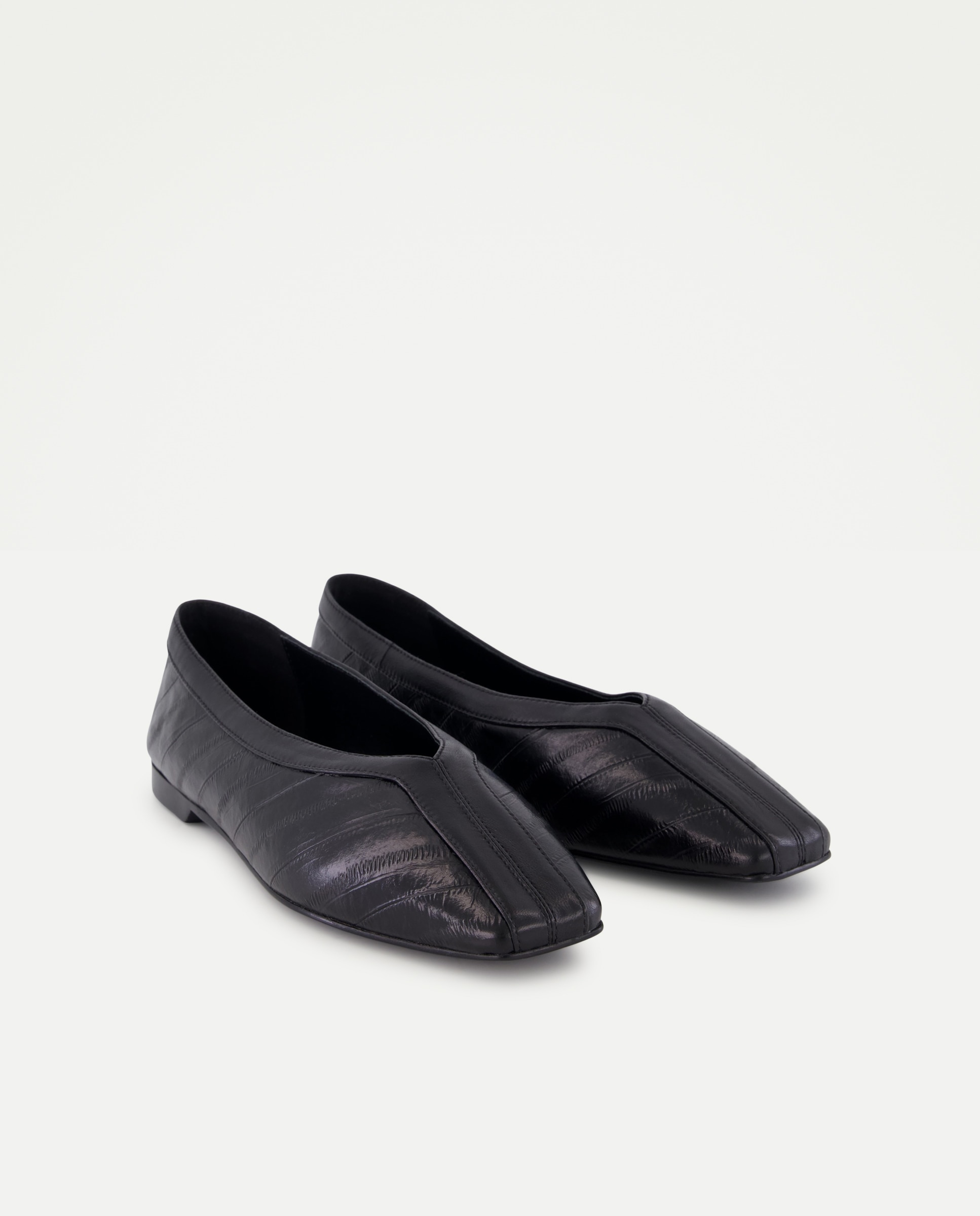 Sapatos Rasos Quadrados Combinados Preto-2