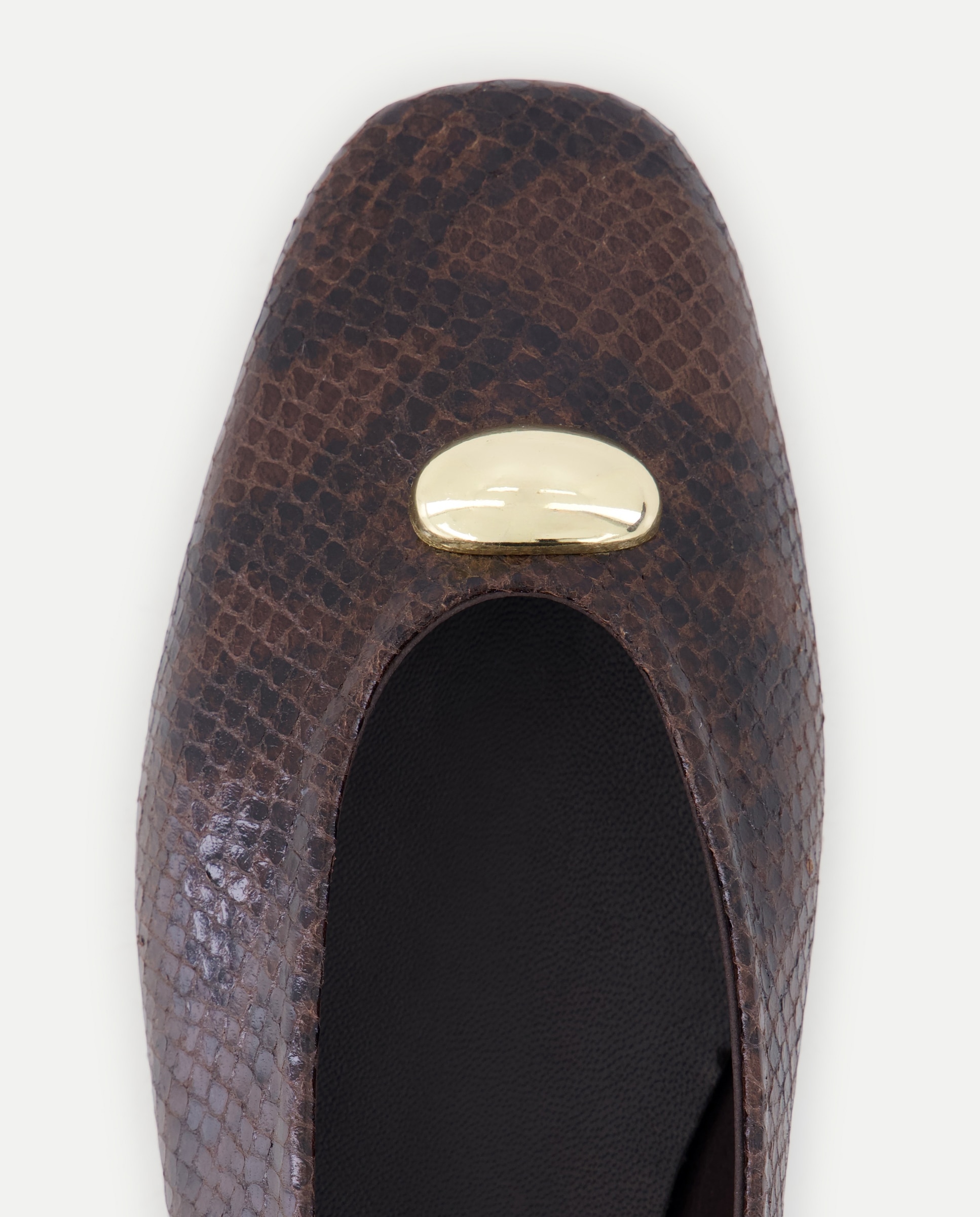 Sapatos Rasos Tipo Sabrinas com Detalhe Castanho-4