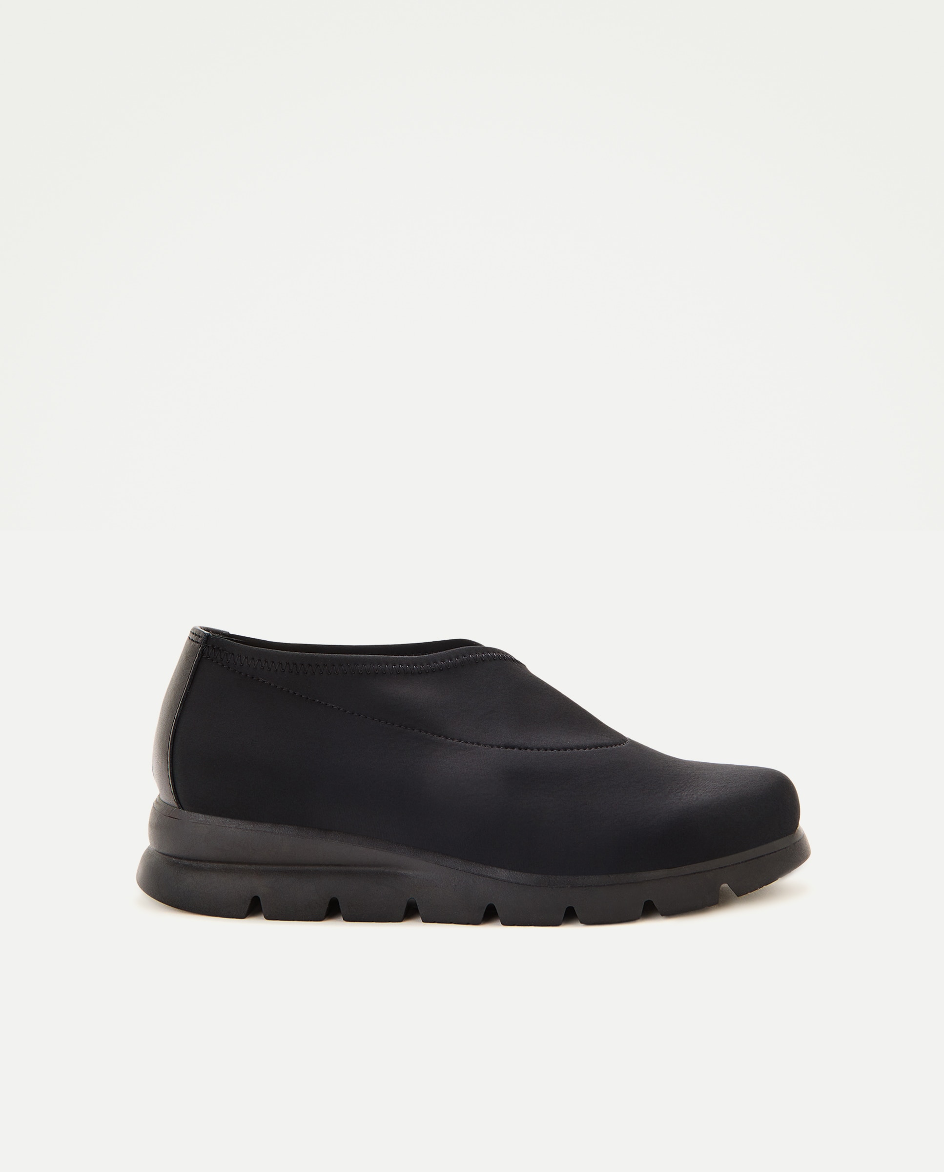 Imagem 0 de Sapatos Rasos Elásticos em Neopreno
