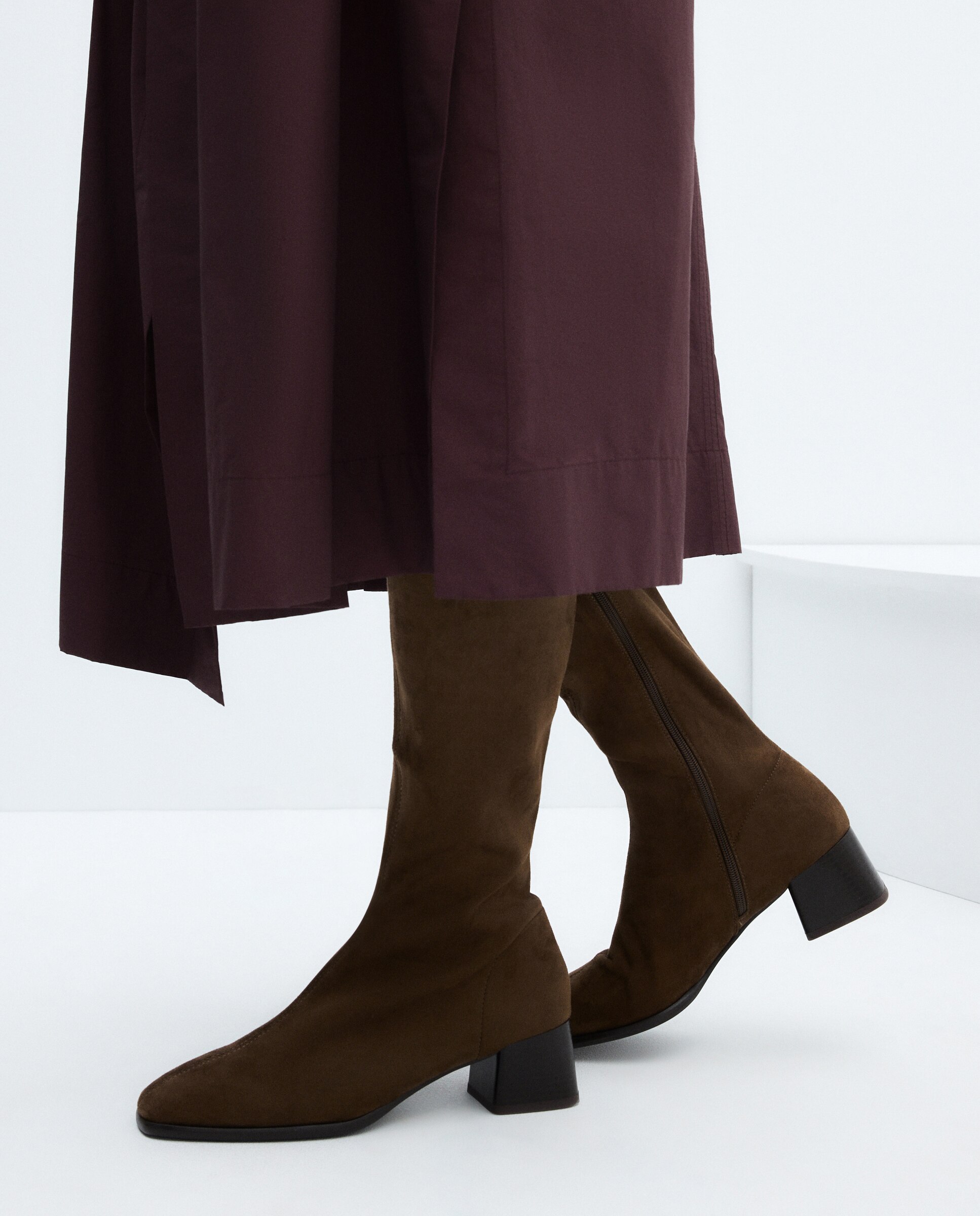 Botas Elásticas com Salto Médio 730 Camel-5