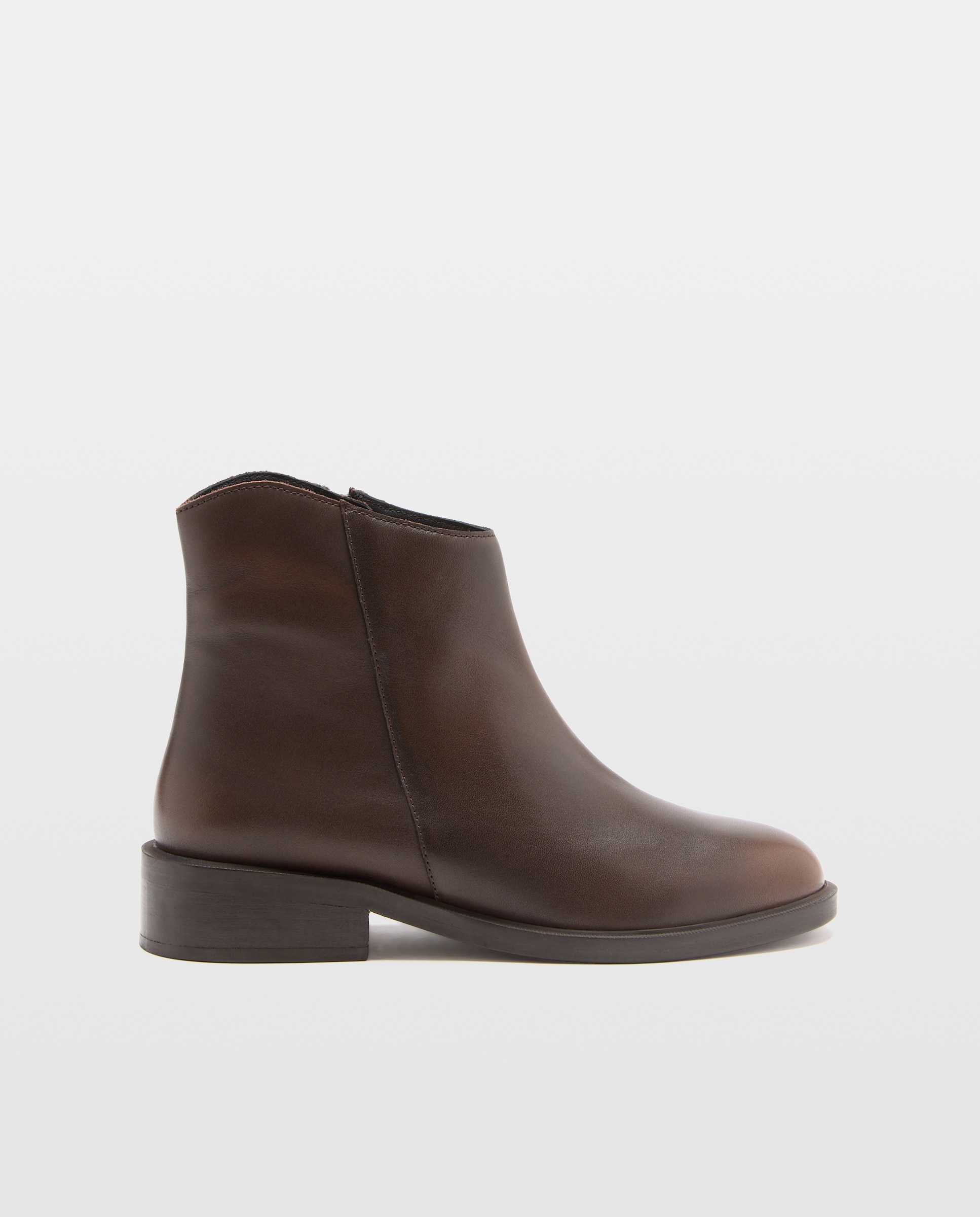 Imagem 0 de Botins de Salto