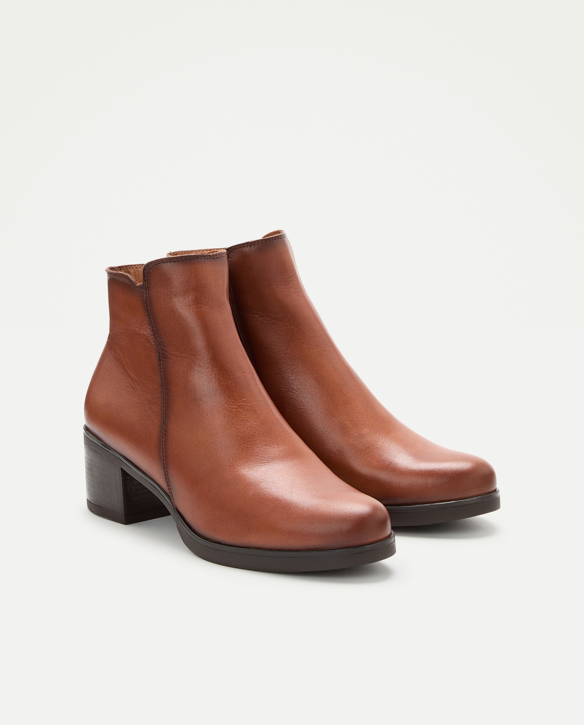 Botins de Salto Lisos Essenciais em Pele Bovina 730 Camel-2