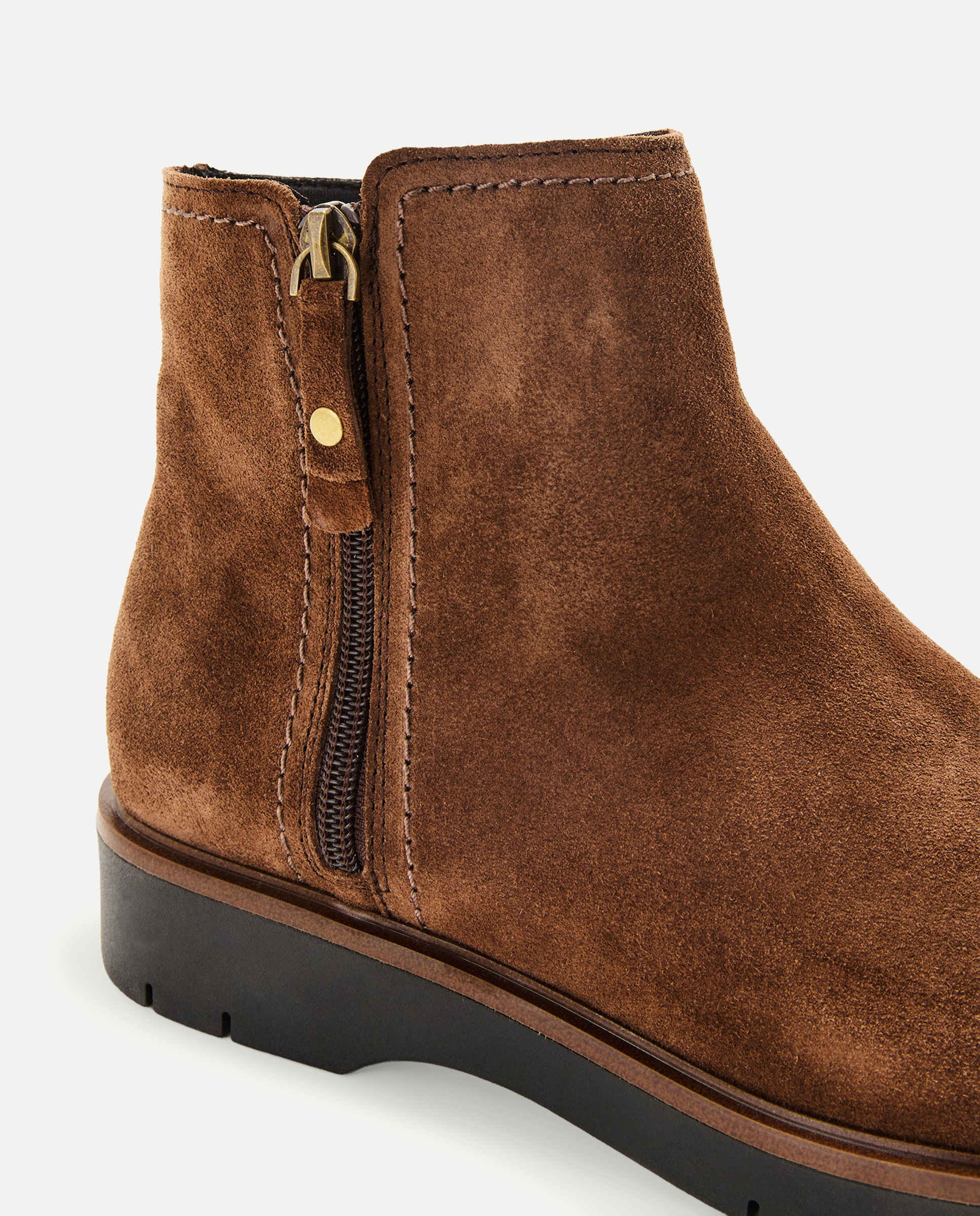Botins Rasos com Fecho de Correr Lateral 740 Tabaco-5