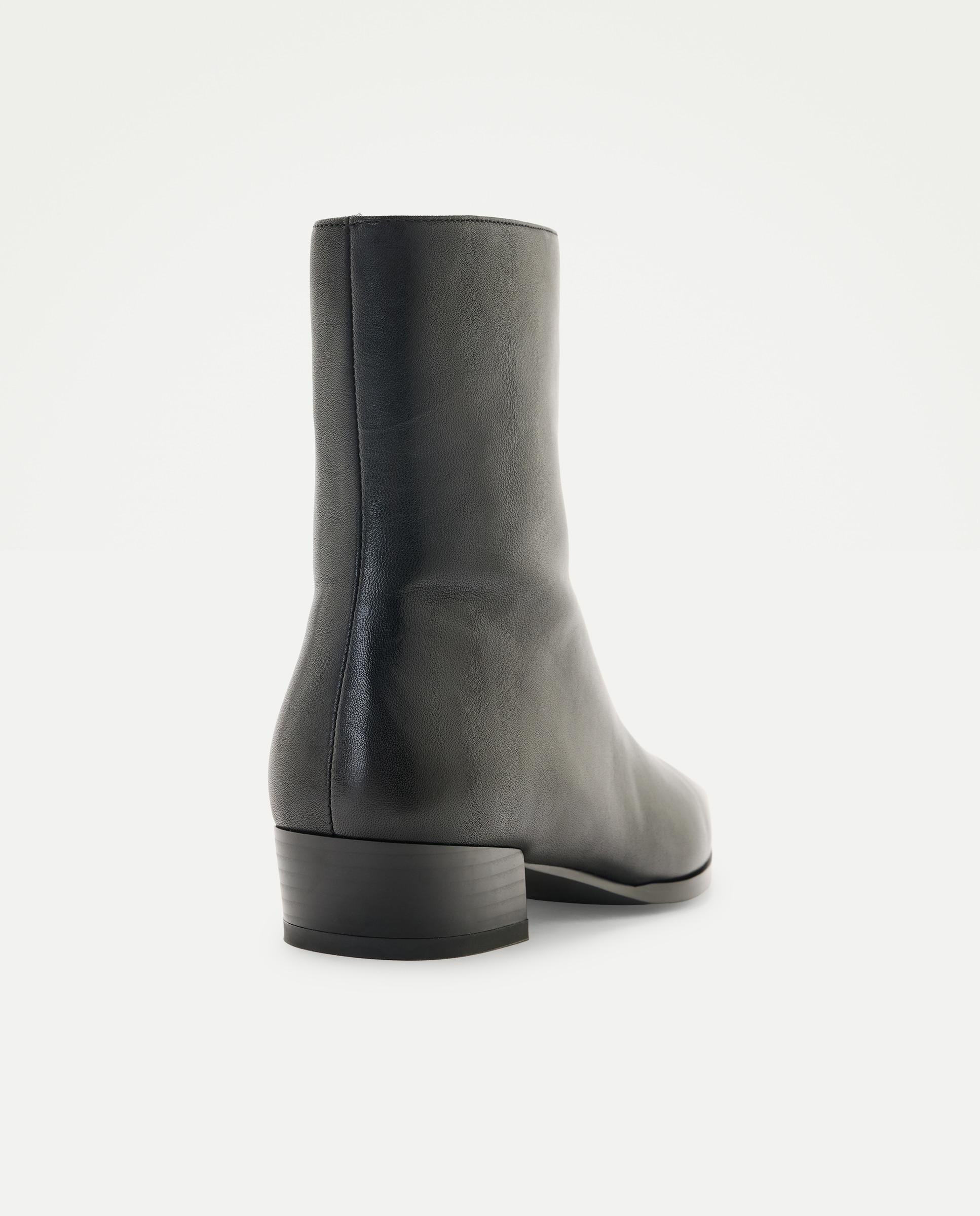 Botins de Salto com Biqueira Quadrada SS Preto-3