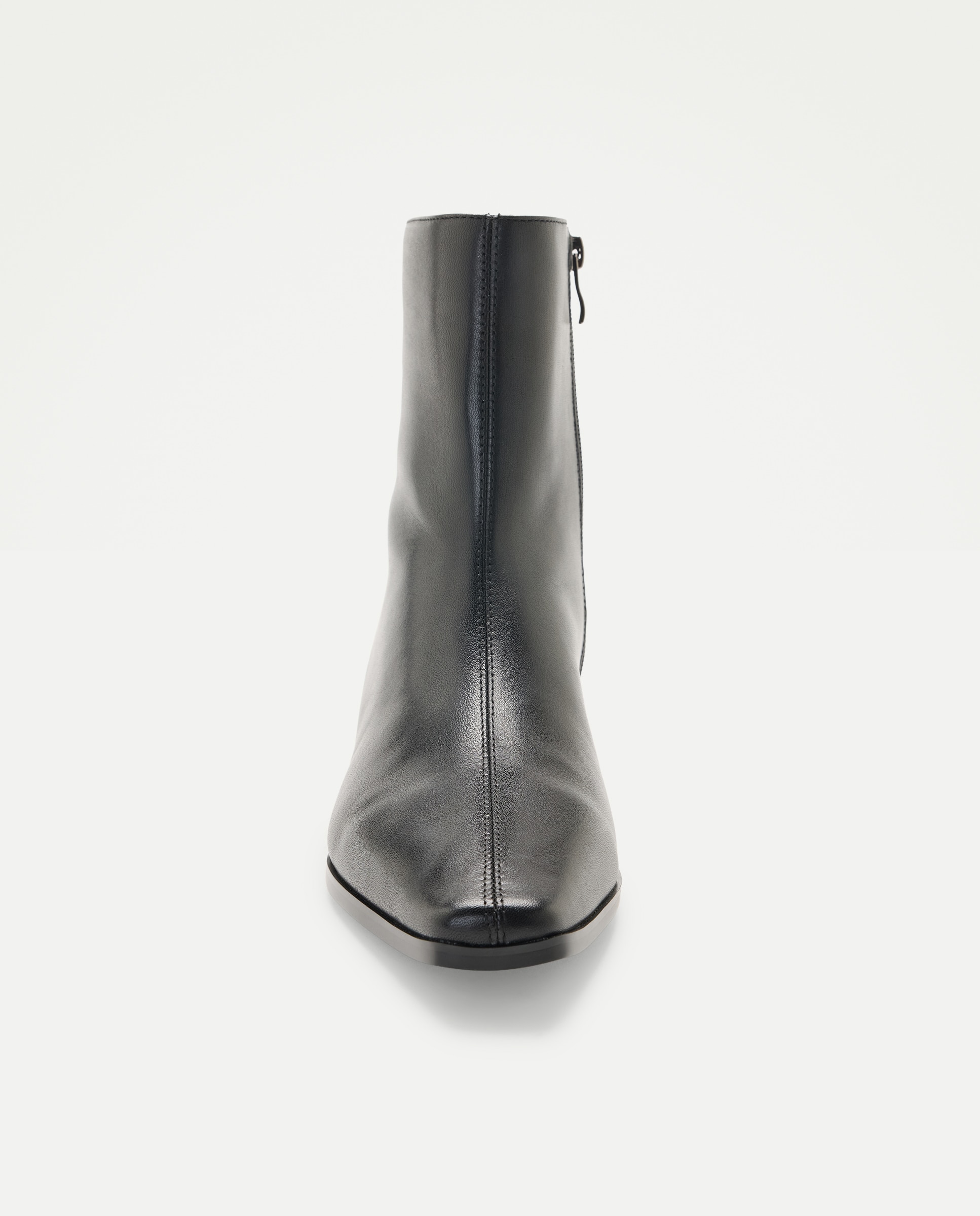 Botins de Salto com Biqueira Quadrada SS Preto-4