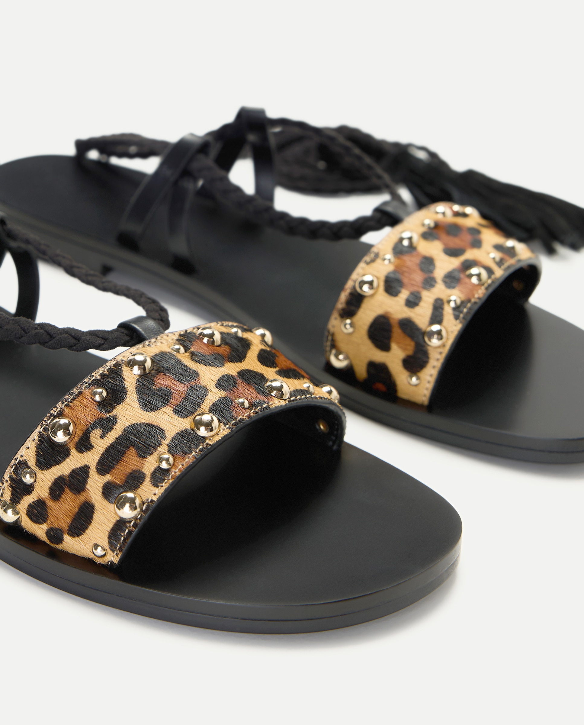 Imagen 5 de Sandalias planas de mujer con estampado leopardo y tachas - Tintoretto - Marrón Marrón